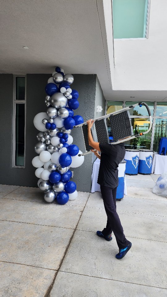 Grand Opening of New Banyan Residences at Lynn University Boca Raton FL 🌴
*Tip to reduce helium use and save your customers' budget 💰:
Inflate the balloon 2/3 full with regular air, then fill with helium 🎈
(This works for a one-day event or add Hi-Float!)
#grandopeningparty #ballooncolumns #bigballoons #balloonwithtassels #balloondecorations #partyballoondecor #bocaratonballoons #palmbeachballoons #browardballoons #miamiballoons #balloonschool #balloontips #howtodoballoons #balloondecorationtutorial
#balloongarlandtutorial