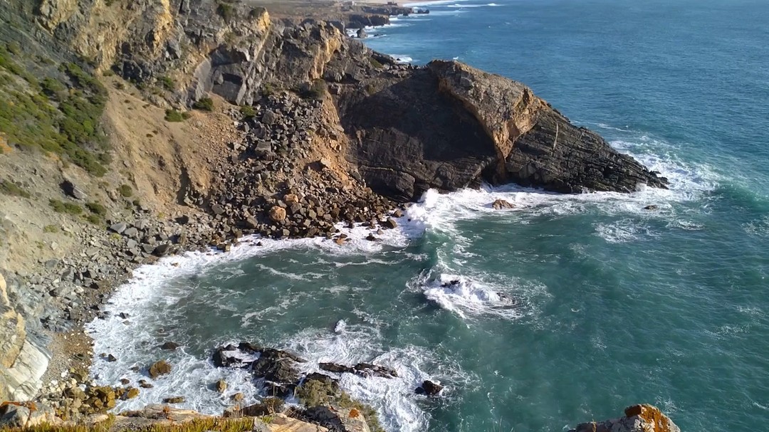 🌊✨ Wild Beaches North of Guincho ✨🌊
#WesternmostRoute
#WildBeaches
#NorthOfGuincho
#HiddenParadise
#AtlanticCoast
#WildPortugal
#SecretSpots
#NatureLovers
#UntouchedNature
#OceanVibes
#CliffViews
#ExplorePortugal
#OffTheBeatenPath
#SintraMagic
#BeachEscape
#TravelPortugal
#SunsetVibes
#AdventureAwaits
#CoastalWonders
#DiscoverEurope