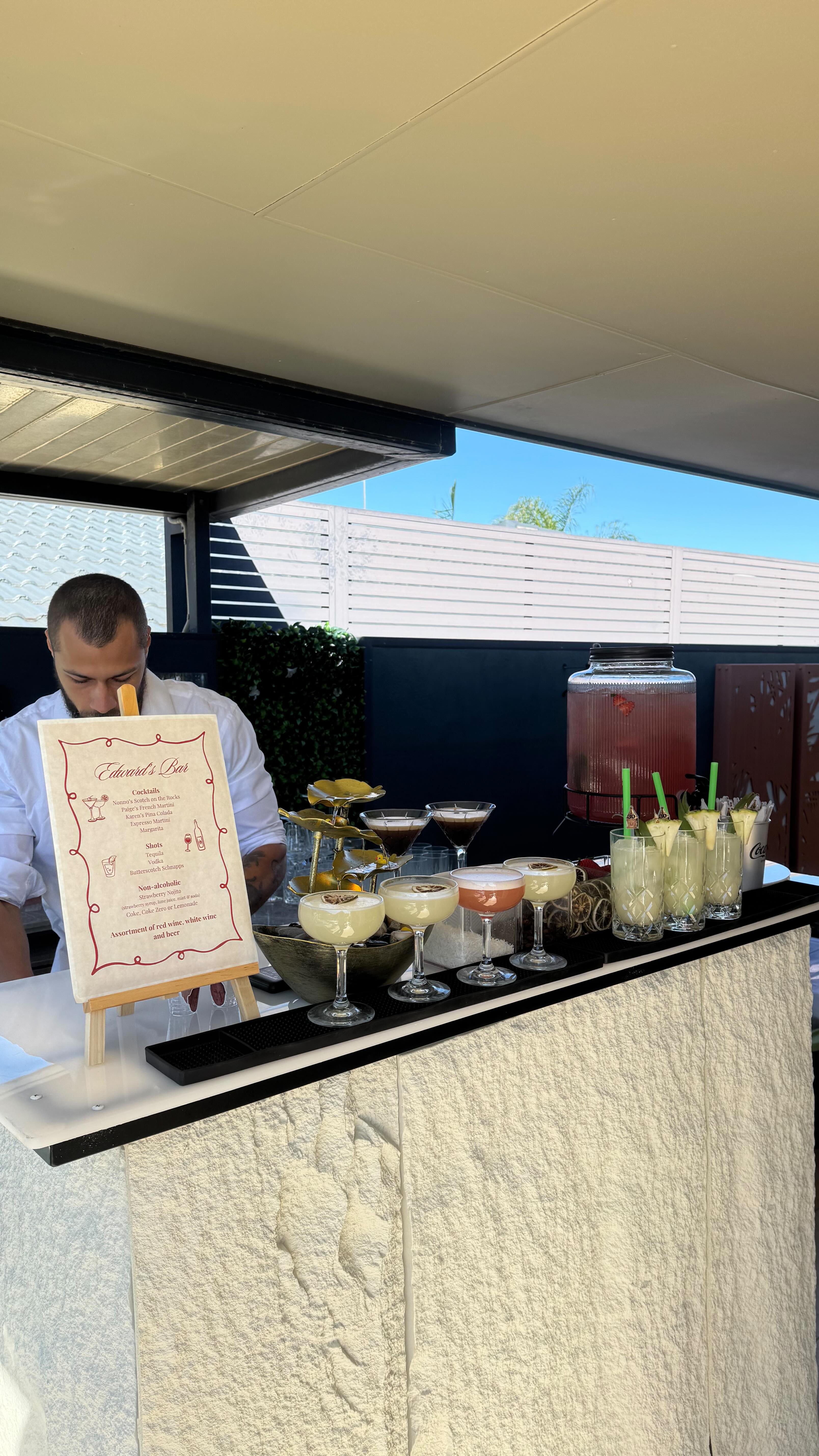 Support all bars… Today 🍸
#mobilebar #mobilebartender #brisbaneevents #goldcoastevents #cocktails #entertainment