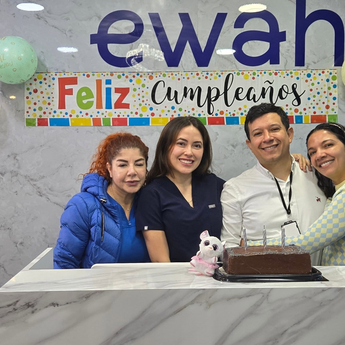 FELIZ CUMPLEAÑOS A NUESTRO CEO, nos sentimos muy felices de compartir este gran día con la persona que día a día nos impulsa a innovar y ser los mejores para todos nuestros pacientes, QUE LOS CUMPLAS FELIZ!!🥳🥳🥳