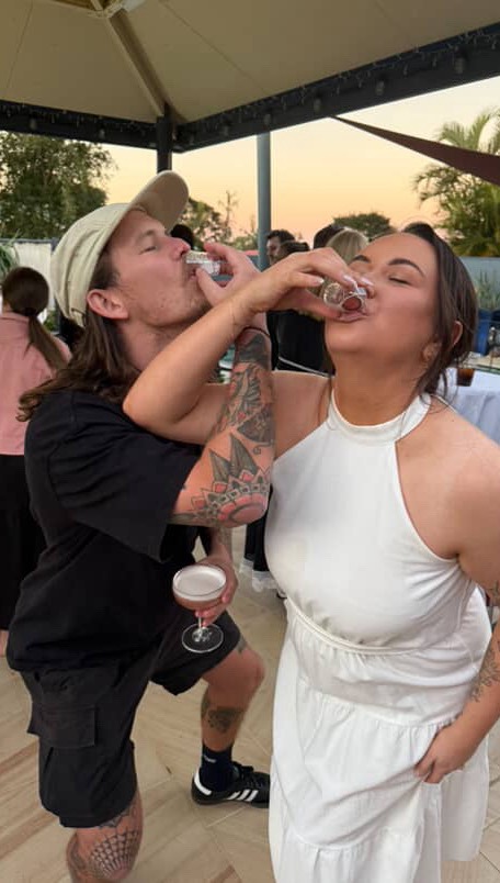 ✨ Double the celebrations, double the fun! 🥂🎉 We had the honour of keeping the cocktails flowing for Paige’s 30th 🍸💃 and her Nonna’s 90th 🎂❤️ A night of memories, laughter, and Levelz vibes all the way 🙌🔥
#LevelzEntertainment #CocktailsWithLevelz
#mobilebar #party #30thbirthday #cocktails #cocktailsathome