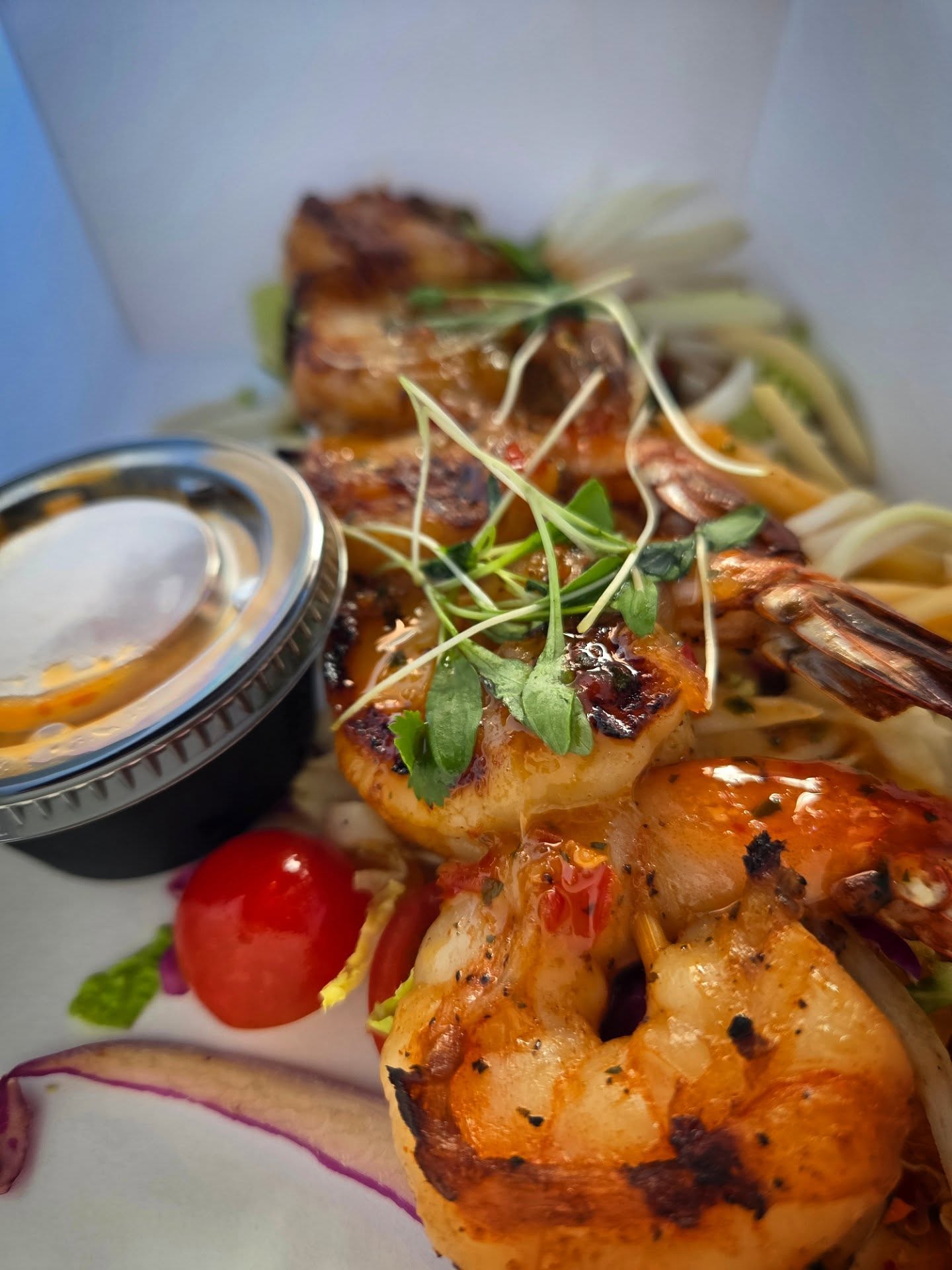 Chili Lime Coconut Shrimp Skewers from @blackmoorbarkitchen. Great patio near the National Park Charlestown Navy Yard
#munchandmeandernewengland
#shrimp #chililime #coconut #nationalparks
#ussconstitution #charlestown #shipyard #patio