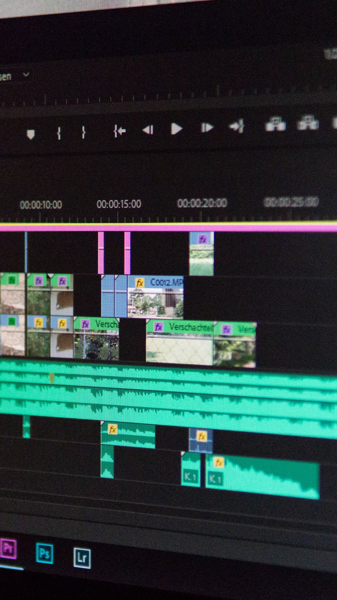 🎬 YO MOTIVÁNDOME A LAS 3 AM PARA SEGUIR EDITANDO…
Porque el render no se va a terminar solo y la creatividad no duerme 😅💻☕
#EditorDeVideo #VidaAudiovisual #3AM #CreatividadSinDescanso #amoralarte