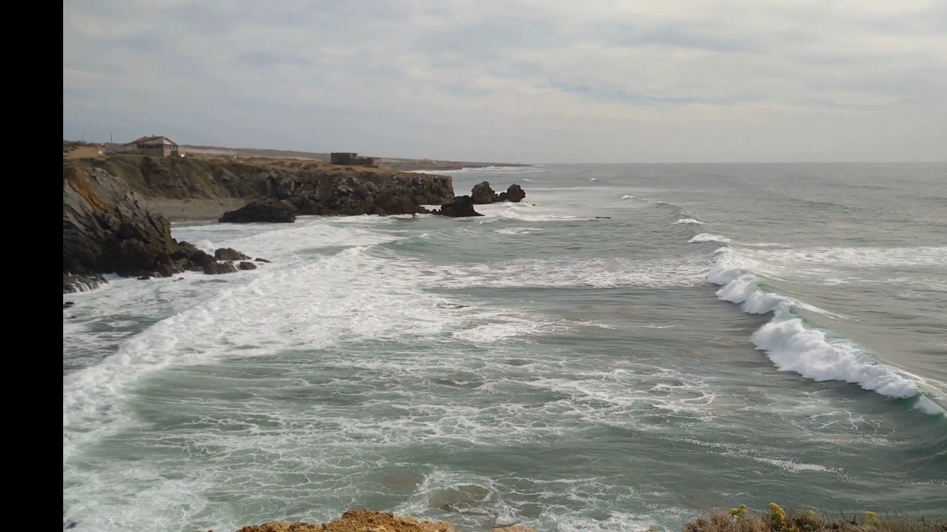 🌊✨ Wild Beaches North of Guincho ✨🌊
#WesternmostRoute
#WildBeaches
#NorthOfGuincho
#HiddenParadise
#AtlanticCoast
#WildPortugal
#SecretSpots
#NatureLovers
#UntouchedNature
#OceanVibes
#CliffViews
#ExplorePortugal
#OffTheBeatenPath
#SintraMagic
#BeachEscape
#TravelPortugal
#SunsetVibes
#AdventureAwaits
#CoastalWonders
#DiscoverEurope
11 h