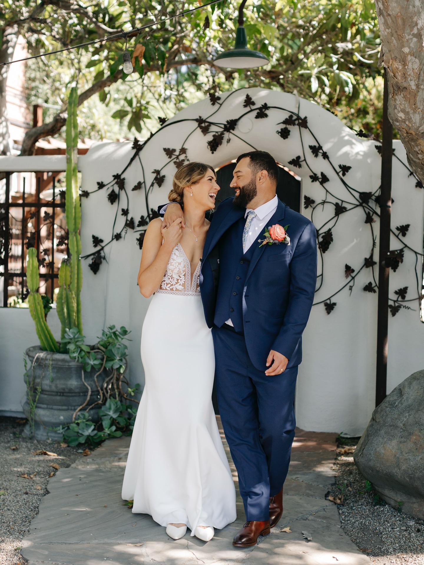 Bridal elegance and smiles brought to you by my beautiful bride Brianna 💗
Ceremony: @sldmparish
Reception: Mosby Ranch
Planner, Coordinator & Bartender: @eventsbykrissy
Caterer: BBQ 4 All
Charcuterie: E’s Charcuterie
Desserts: @rachel.sweetopia
Cookies: Cait Ball Cookies
DJ: @DJorlando805
Photographer: @storiestoldbyfilm
Florist: @Joeguggia | JPDesignsfloral
Content Creator: @simpledaysocial
Hair & Makeup: Kaitlyn Firzgerald
Shuttle: @elegantimagelimousine
Event Rentals: @gycrentals
Bridal dress: @marehcouture from @mikaellabridal
Groom’s tux: @menswearhouse
.
.
#marehcouture #marehcouturebridal #marehcouturebride #marehcouturebrides
