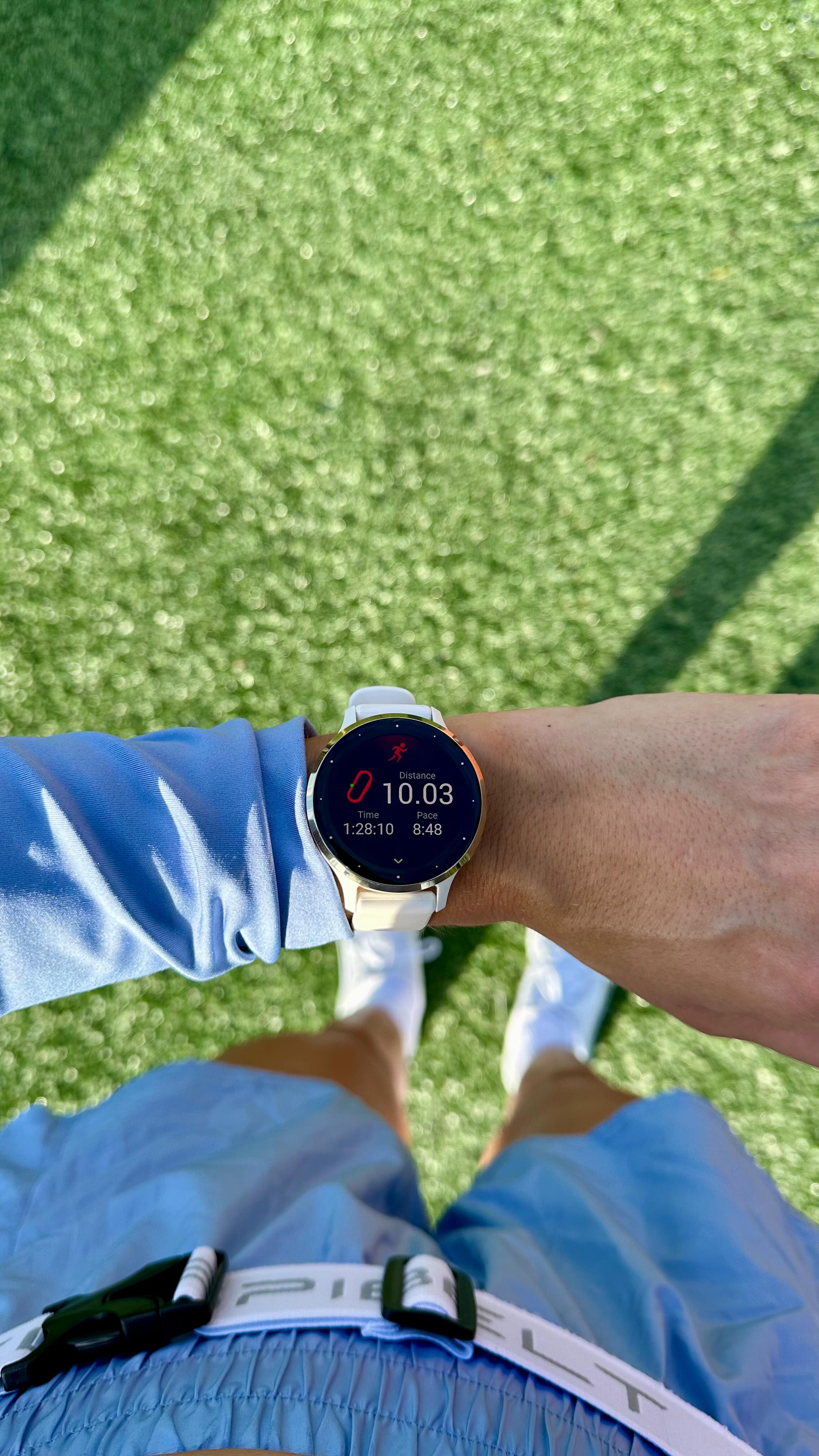 training for a half marathon 🤝🏻 doing running trends
#halfmarathontraining #runnershigh #halfmarathonprep #running #strava