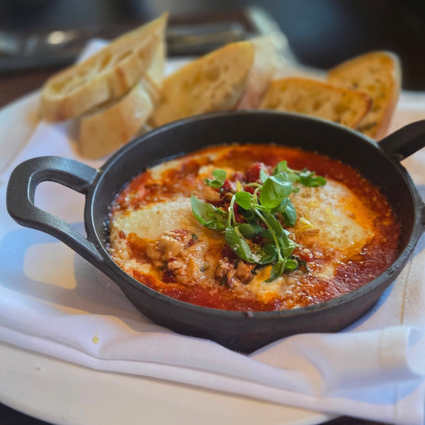EGGS IN PURGATORY from @stateprovisions. Solid brunch menu and a great location .
San Marzano, Roasted Red Pepper, Ricotta, Crostini
#munchandmeandernewengland #boston #massacusetts #brunch #newengland #egg #longwarf #food #foryoupage #eatgood #sanmarzano #redpepper #crostini