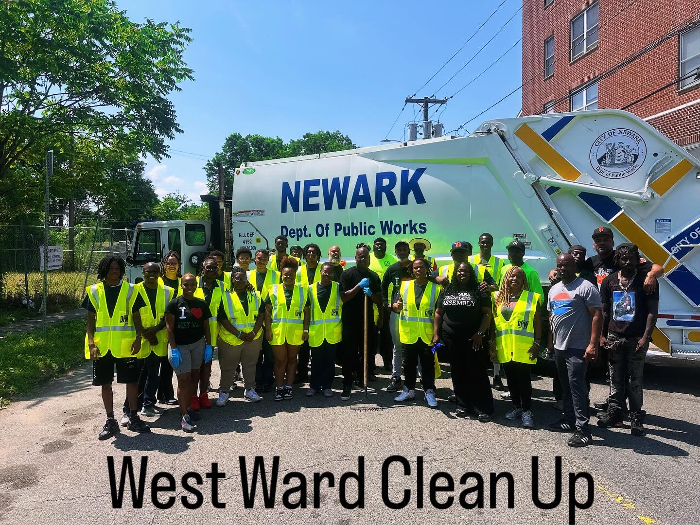 West Ward Clean Up Summer Edition ! Thanks to Newark People’s Assembly , Dept of Public Works and Mayor Ras J. Baraka for helping to clean our block !