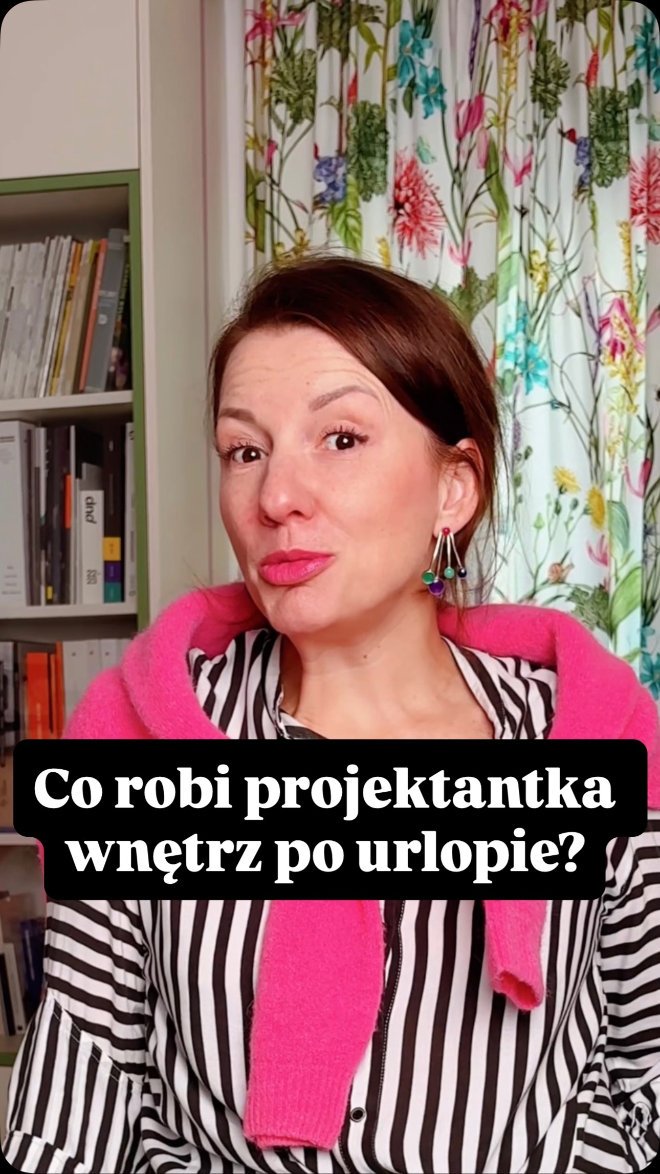 Nie ważne czy jesteś projektantką wnętrz w Toruniu, czy lekarką w Sanoku.
Po powrocie z wakacji czeka Cię wielka góra prania.
Jak sobie z nią szybko poradzić? Naprawdę nie mam pojęcia. Wiem tylko, że znalezienie miejsca na wszystkie pralnicze akcesoria znacznie ułatwia życie.
Jeżeli potrzebujesz w tym zakresie wsparcia napisz do mnie już dzisiaj. Zaprojektuję Twoją pralnię, suszarnię, łazienkę, salon...
#projektywnętrztoruń #matosekwnetrza #kolorywewnętrzach #projektantwnętrztoruń #pogodzinach #rodzina #pranie