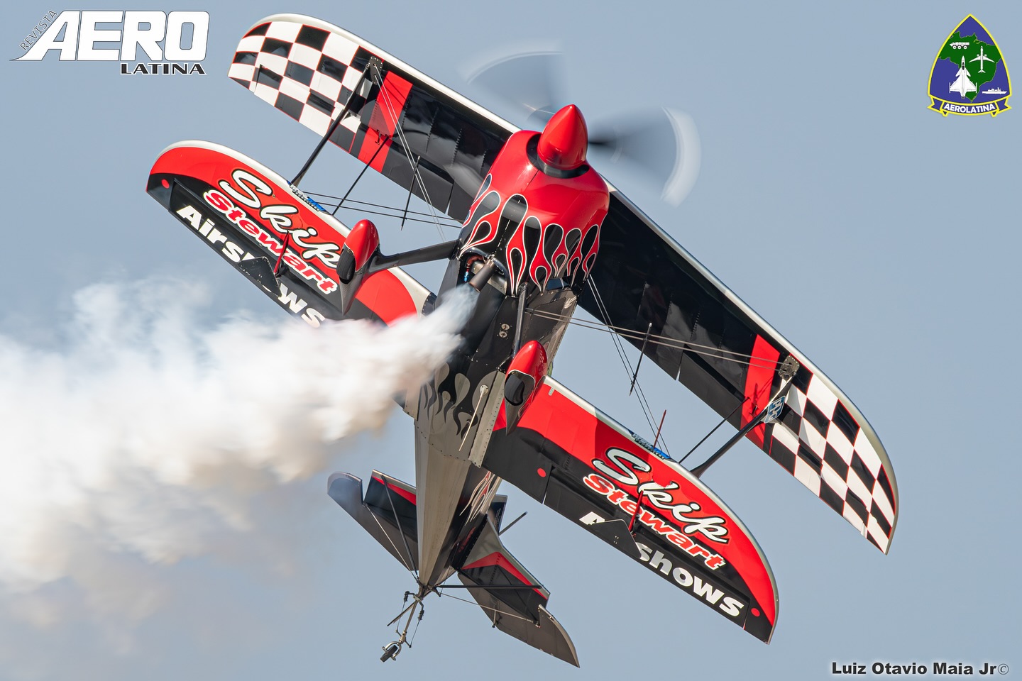 🇺🇸 The incredible Skip Stewart flying at #OSH25
🇧🇷 O incrível Skip Stewart voando em #OSH25
#aviation #aviation_lovers #aviationphotography #skipstewart #avgeek