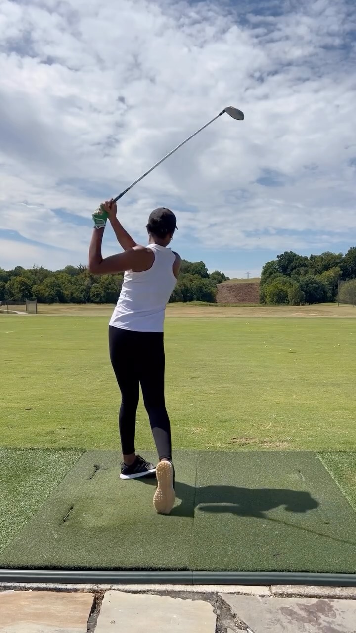 Golf + Gym + Family = A REALLY great day! What does your ideal day consist of? #SpendTheDayWithMe 
.
.
.
#PGATourSuperstore #DrivingRange #GolfPractice #BeginnerGolfer #GolfGirl #GolfSwing #BlackGirlsGolf #GolfContent #ContentCreator #Vlog #GolfVlog #DayInTheLife #Nashville #NashvilleInfluencer #GirlsWhoGolf #SmoothieKing #GymVlog #Fitness #GolfLife #GymLife #GolfAddict