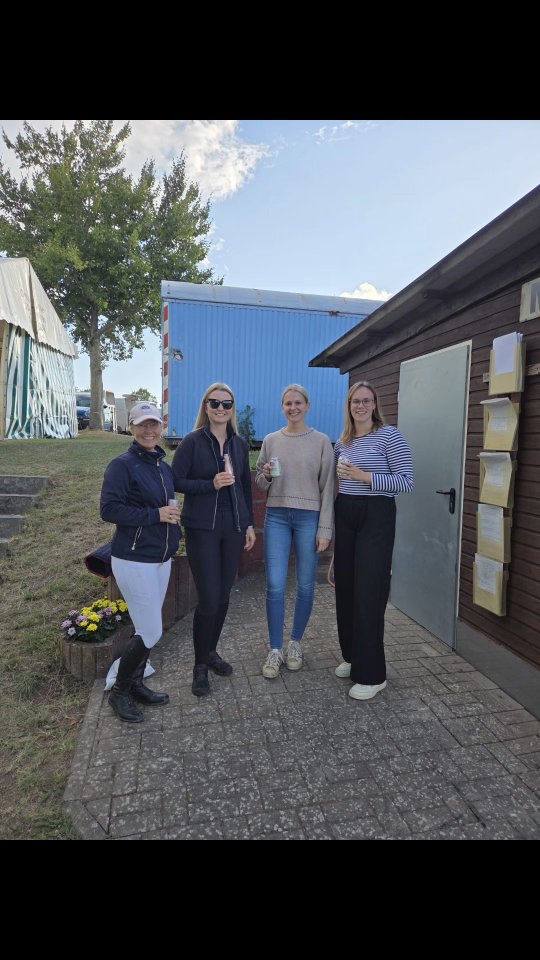Kleiner Ausschnitt von unserem Turnierwochenende beim @ruf.laubach ❤️🫶🏽
Ja was sollen wir sagen :
Tolles Turnier, tolle Organisation!🥳
Wir konnten einige Erfolge feiern, hatten sehr viel Spaß und einfach eine gute Zeit! 💚
Danke an Alle die da waren und uns unterstützt haben💪🏽
#rufreiskirchen