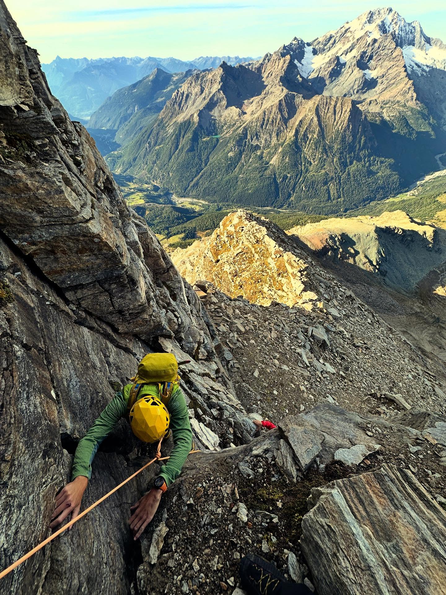 Un percorso unico ad anello in Val Malenco 🏔️
Il giro con partenza dal Rifugio Longoni passando dalla Sassa d’Entova, il Pizzo Malenco e il Pizzo Tremoggia.
Un’esperienza che offre panorami e sfide uniche 🏔️
#ValMalenco #SassaDEntova #PizzoMalenco #PizzoTremoggia #Escursione #Montagna #alpinismo