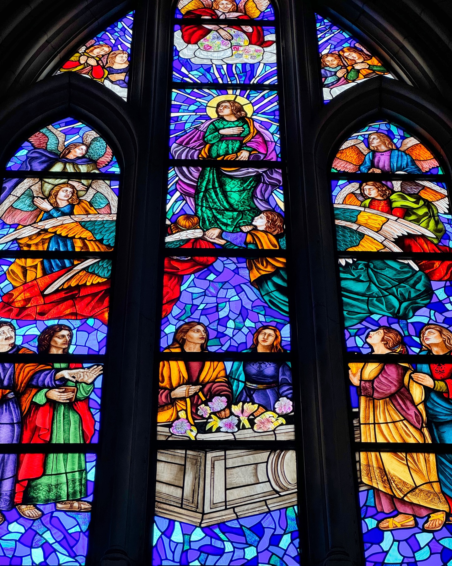 Still blown away by Madrid’s Cathedral! 💜🧡💛💚⛪️ - Can you believe it was only finished in 1993?! ✨