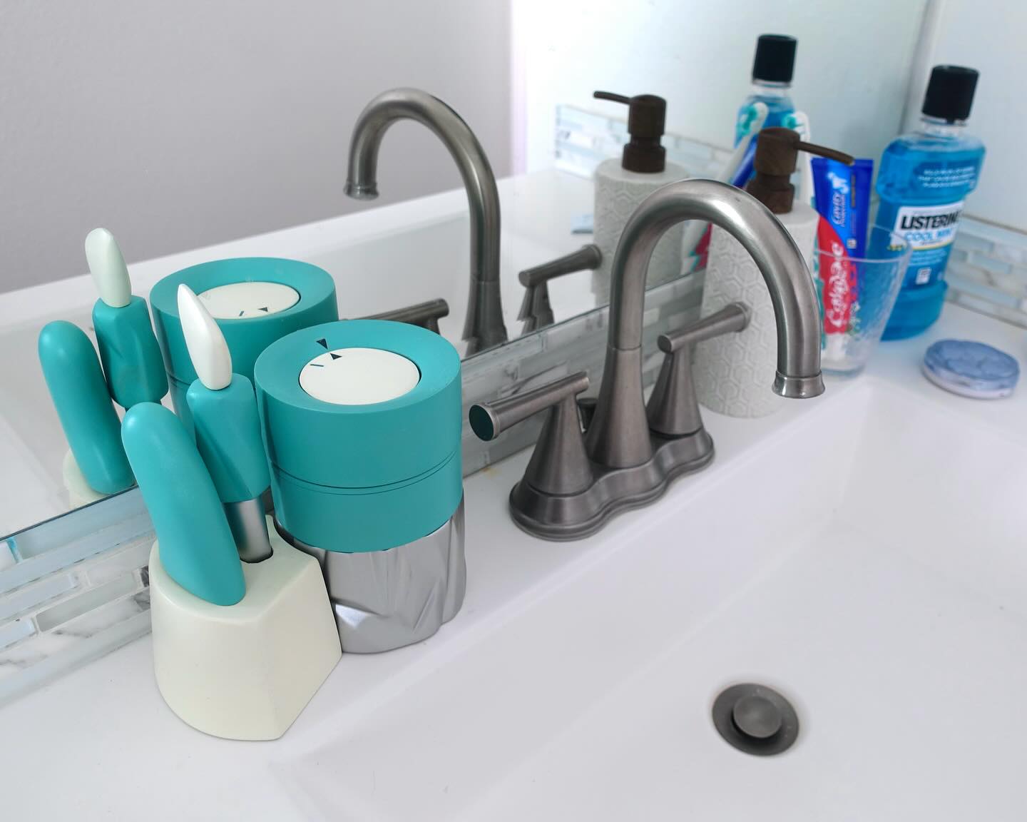 “thera set” 2025
set of tools to make clay mask application more convenient while minimizing waste
class: product design 2