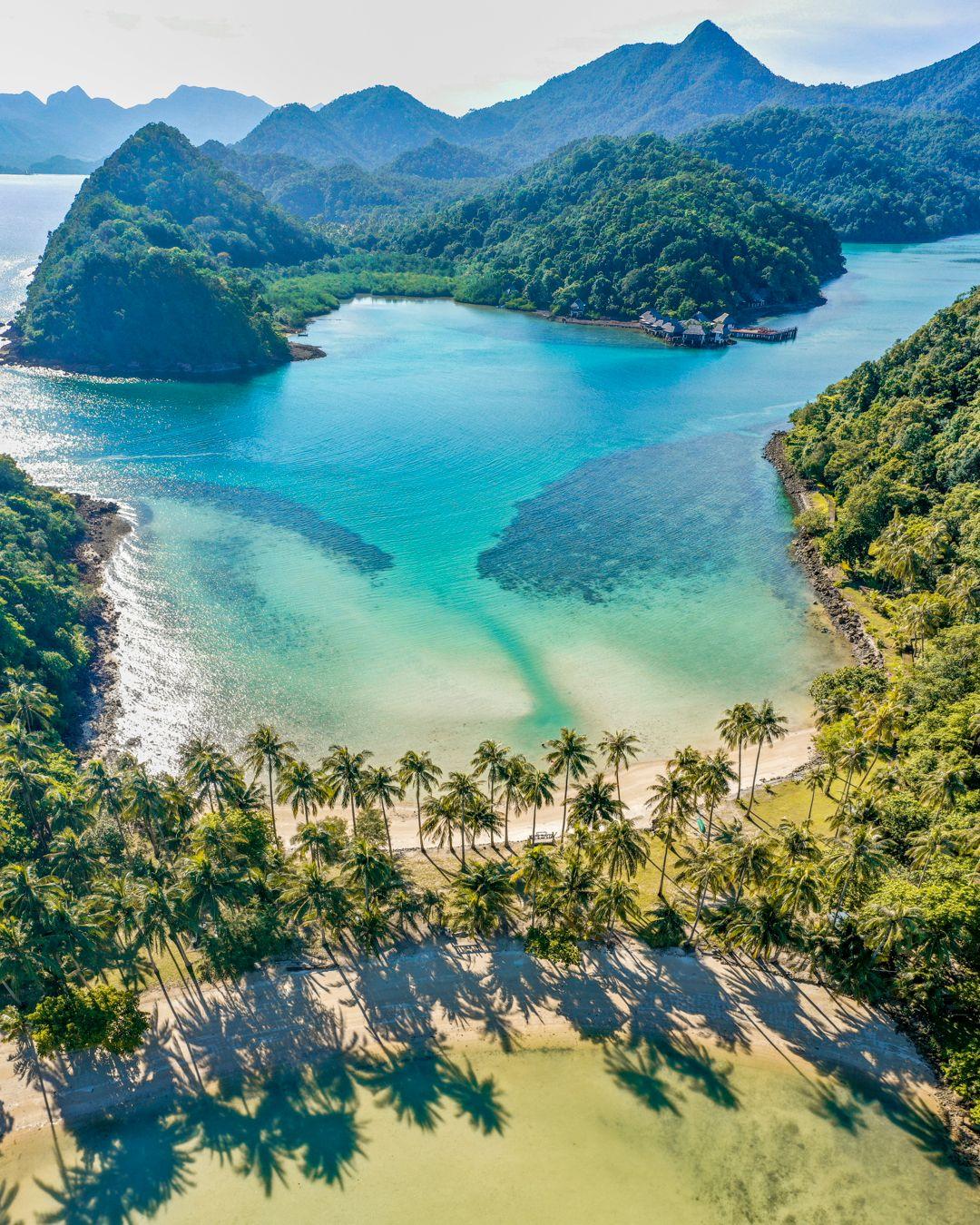 Ready to extend your summer glow through the winter months? 🌴
From lounging on Fiji's immaculate beaches to exploring the Philippines' vibrant underwater world or indulging in Thailand's rich culture- the choices are endless.
These tropical paradises offer endless sunshine, crystal-clear waters, and unforgettable experiences that will warm your heart and soul. Whether you seek exhilarating adventures or relaxing getaways, there’s a perfect escape waiting for you.
ADVISOR TIP: Now is the perfect time to plan your tropical winter escape. Booking early not only ensures you secure the best spots and deals, but it also gives you ample time to customize your itinerary for a truly personalized experience.
What are you waiting for? Let’s start planning!
.
.
.
.
#alpenglowtravel #summer #winter #tropical #fiji #philippines #thailand #wintervacation #summersun #luxury #luxurylife #luxurytravel #travel #travellife #experience #traveltrends #travelgram #instatravel #traveladvisor #passionpassport #luxurydestinations #travelexpert #highendtravel