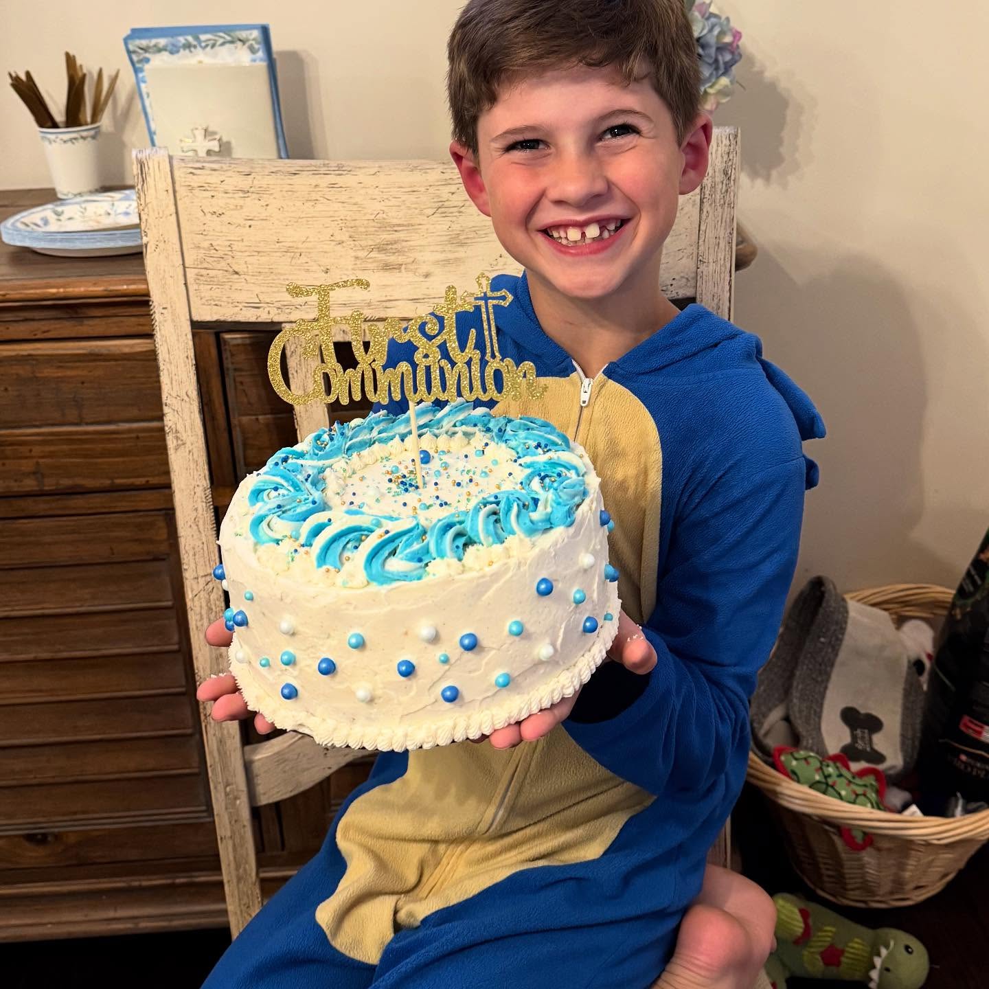 Celebrating three awesome friends with their special cakes!! Creating fun treats for people to share with their loved ones is what baking is all about for me 🥰💖🎂