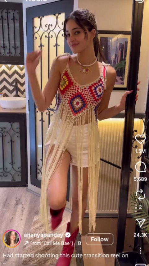 Crochet crop top 🥹🩷🩷
How do like to Pair with ???