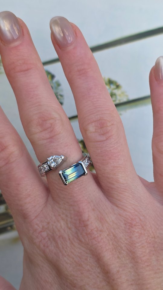 A fresh approach to a timeless style!
Handmade by The House of Facets this modern Art-deco inspired design features an incredible Australian Bicolour parti sapphire that was handmined and precision cut in house.
With using such a unique coloured stone, the design needed to complement the sapphires bold colours and sharp brilliance with an elegant open twist. Handmade in a heavy platinum design that retains its durability and strength while being a sophisticated statement.
To view our collection of sapphires and Bespoke Jewellery - DM, email sales@thehouseoffacets.com.au or book a Viewing Consultation via website - link in bio.
#australiansapphire #partisapphire #sapphirering #rubyvale #engagementring #bespokering #australiansapphire #jewellerydesigns #australianjeweller #australianjewellery #australianjewellerydesigner #sydneyjeweller #melbournejeweller #brisbanejeweller #naturalbeauty #ringsofinstagram #unheatedsapphire #oneofakind
#finejewelry #handmadejewellery