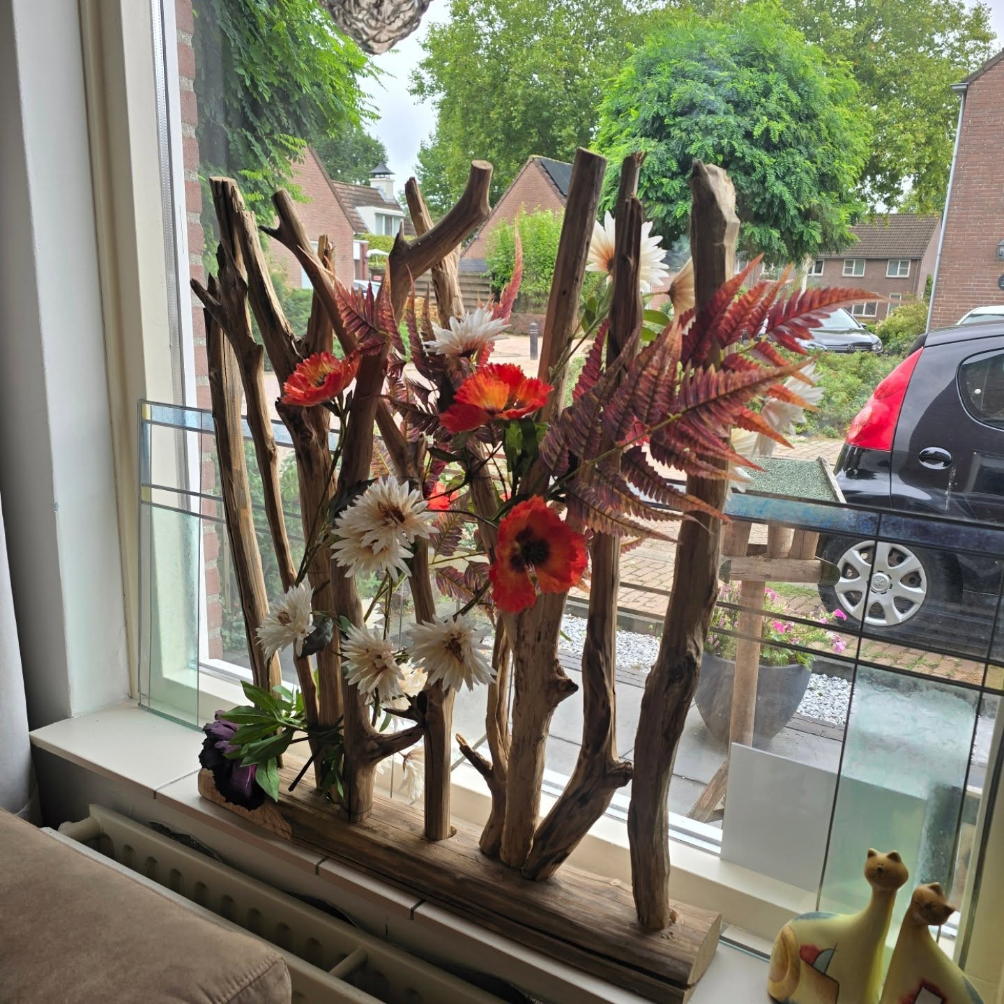 🍁🍂Leuk herfst stukje, en een perfect vensterbank formaat.
Creëer ook een beetje privacy in huis. 🍁🍂#herfst #creative #privacy #zijdenbloemen