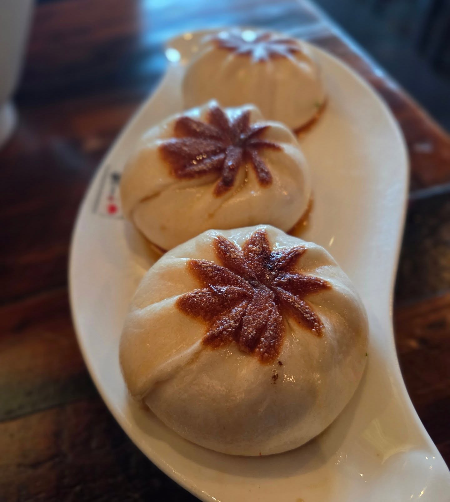 Pan Fried Buns from @ittoramenbar
#buns #panfriedbuns #pork #porkbuns #japanese #tapas #munchandmeander #munchandmeanderwnc