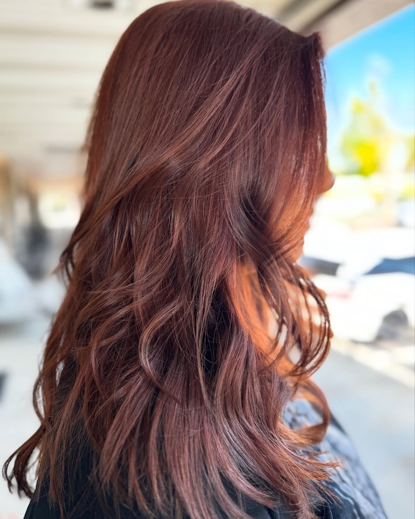 Red done beautifully with soft warmth + depth — perfectly in tune with the season🍂
Color +style by Dani