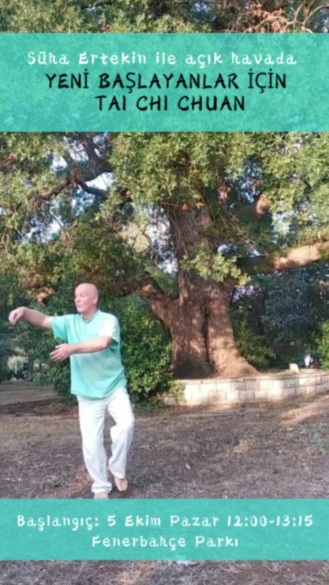 Yeni dönem Tai Chi Chuan grup çalışmalarına 5 Ekim pazar.günü başlayacağız. Pandemiden beri açık alanda FB parkında çalışıyoruz. Açık alanda ısrarcıyız. Daha önce faydaları üzerinde çok durduk. Panoya iliştirilmiş "Manifesto" olarak güncel duruyor.
Can bedende, akıl başta iken 35 sene üzeri birikimimi samimi, değişime, gelişmeye açık yeni Tai Chi yolcuları ile paylaşmaya niyetliyim.
Yeni gruba katılmak isterseniz lütfen profildeki web sitesinde (www.suhaertekin.com) yer alan iletişim kutusuna bilgilerinizi bırakın. Size e-posta ile geri dönüş yapacağım. Bu haberi niyetli, ilgili olabilecek kişi, çevreniz ile paylaşırsanız, yeni grubun güçlü kuruluşuna yardım etmiş olursunuz. Kimin hayatına nasıl olumlu katkı koyacağını inanın ben de başlangıçta bilmiyorum. Ancak anlatacağım, kimini de anlatamayacağım o kadar insan hikayesi var ki.
Bunlar, yaşamakla ortaya çıkıyor. Tai Chi Chuan felsefi uygulamaları "entellektüel faaliyet" ile bir yere kadar anlaşılabilir. Oysa tüm beden ve
zihin ile uygulama bizi dönüştürüyor.
Niyet eden için buradayız.
Sağlık, sevinç, iyilik dileklerimle.
Süha Ertekin
Mekân:FB parkı, Kadıköy/İstanbul
Başlangiç: 5 Ekim Pazar, 12:00
#tao #taichichuan #yangstil #meditasyon
