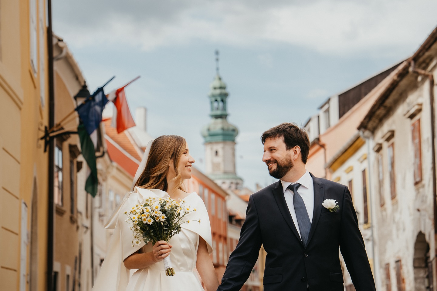 #esküvő #wedding #storytelling #hungarianphotographer #hungary #lovemyjob #hochzeit #hochzeitfotograf #eskuvoimagazin #instahun #hungarianwedding #tagsforlikes #sonyalpha #mik #fotoklub #igershungary #instagood #follow #photooftheday #picoftheday #katolikus #sonya7iv