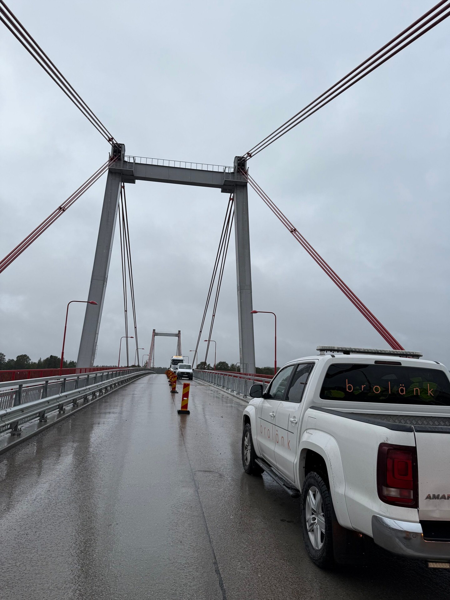 🚧 Ute på jobbspaning! 🚧
Just nu är vi på en liten Sverige-turné uppåt i landet för att inspektera Vallsundsbron i