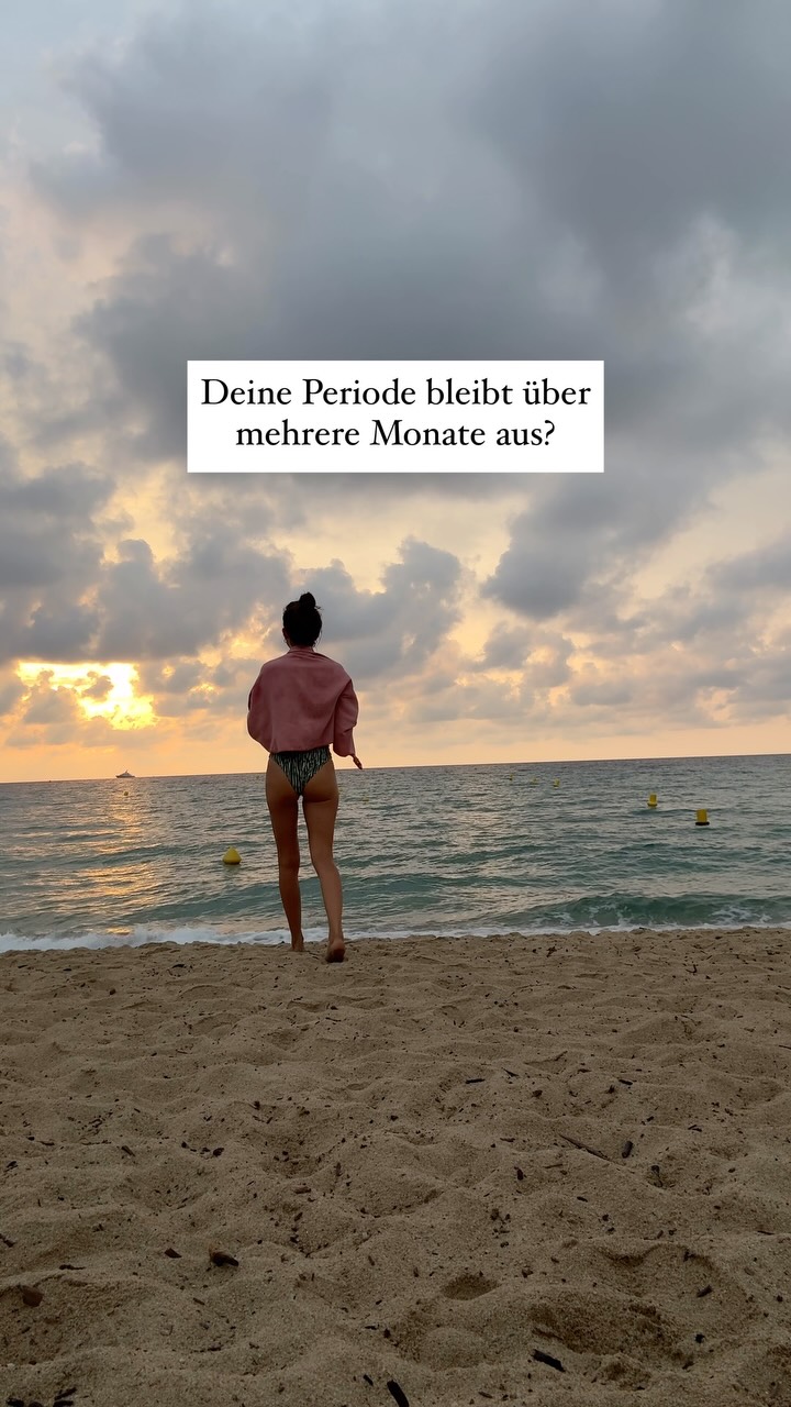 Ich weiß genau, wie es dir geht. 🥲 Ich selbst habe über 2 Jahre meine Periode verloren – obwohl ich dachte, ich lebe „gesund“. Ich habe mich clean ernährt, viel bewegt, von außen sah alles nach einem perfekten Lifestyle aus … doch innen drin hat mein Körper geschrien.
Die Periode ist nicht „nur“ eine Blutung. Sie ist ein wichtiges Vitalzeichen und ein Spiegel unserer Gesundheit.🪞
Rückblickend habe ich verstanden: Gesundheit bedeutet so viel mehr als nur Ernährung und Sport. 💗
Unsere mentale und emotionale Balance spielen eine riesige Rolle – und gerade in einer Gesellschaft voller Leistungsdruck, ist es kein Wunder, dass immer mehr Frauen Zyklusschwankungen oder einen Periodenverlust haben.
Wenn du das gerade erlebst: Du bist nicht allein. Ich verstehe dich. 🙏 Schreib mir gerne, wenn du dir Unterstützung und Austausch auf deinem Weg wünscht! 💌
#periodenverlust #zyklusschwankungen #frauengesundheit #hormoncoaching #periodenverlustverstehen #amenorhhea #hormoncoach #hormonbalance