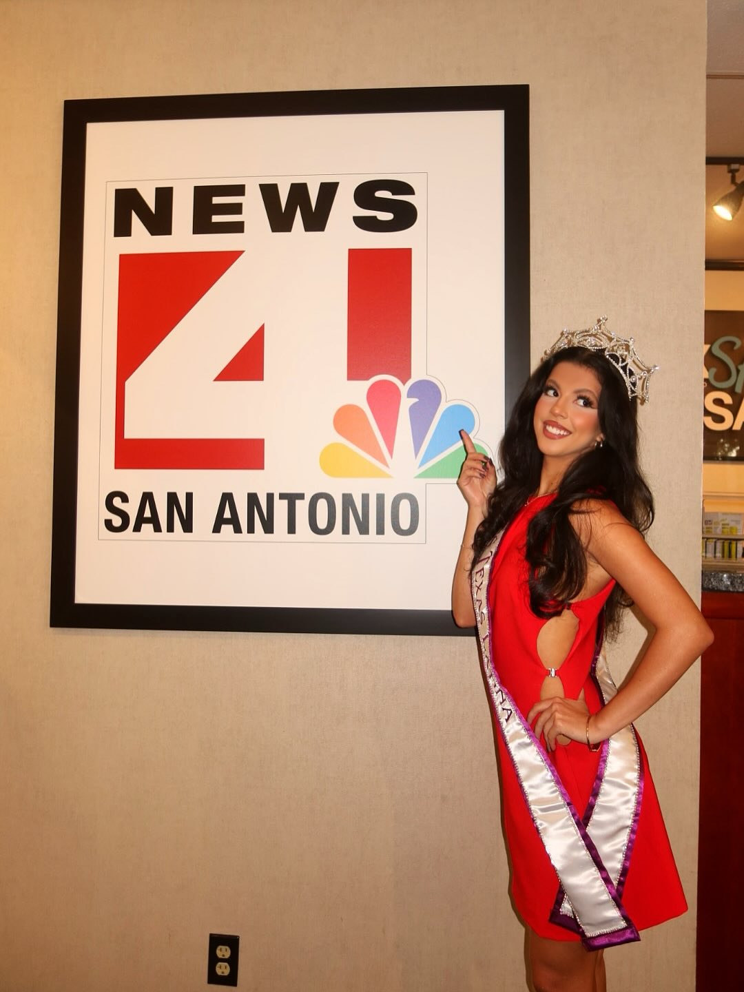 My second live interview as Miss Texas Latina, this time in my home city, San Antonio, Texas was so special ! 👸🏻⭐️✨ @ilovesaliving
Thank you @michaelaromerotv for being a darling host and having me as a segment to celebrate Hispanic Heritage Month! It is truly an honor to display how much the Miss Texas Latina system means to me and my two passions: advocating for immigration rights and inspiring the next generation through meaningful content creation. I also got to meet many other pillars in San Antonio who were the absolute sweetest. Such an amazing morning spent and all praise to the most High for it.🤍
@misstxlatina @roadtomisstxlatina @nayydayanara #pageantry #texas #misstexaslatina #sanantonio #satx