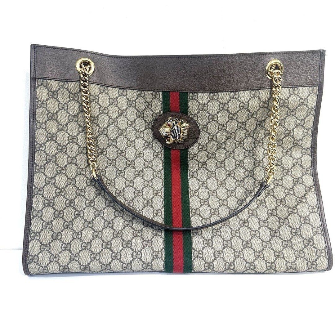 Only $1245. Elevate your style with this stunning Gucci Rajah tote featuring beige monogram canvas, gold hardware, and removable pouch. Perfect for adding luxury to any outfit! ๐๐
#GucciStyle #LuxuryBags #FashionFinds #GucciGGRajah #GucciRajah
https://ebay.us/m/l5H4VY