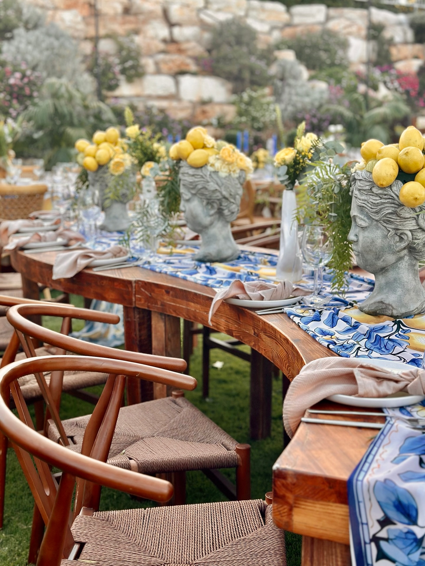 A beautiful wedding for Melissa and Lavi ๐
Production: @ami_refael_dayan ืืืคืจืช ืฆืืจ