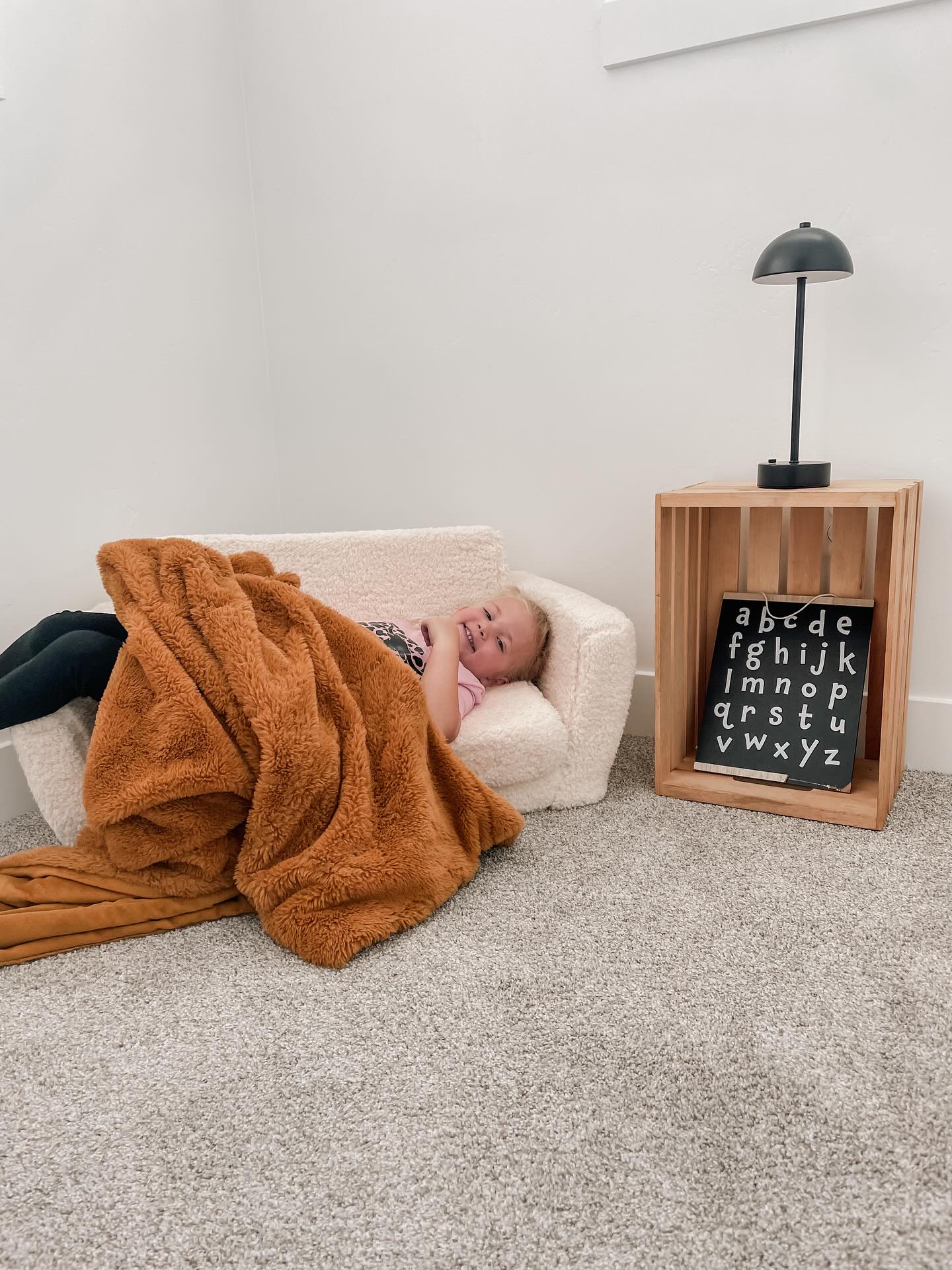 Camera roll that’s not staging pictures 🤪 it’s been so crazy and I feel like we’ve been living out of our car the last couple weeks but it’s been so good!
•
•
•
•
•
#momlife #girlmom #homestager