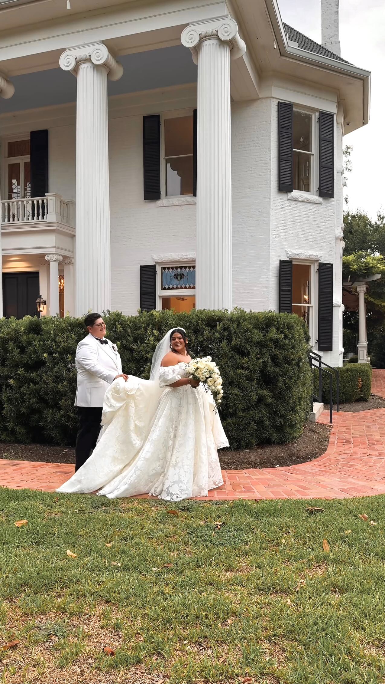 Carina + Aldo 💌
Vendor Team:
@woodbinemansion
@dayoflilyevents | @dayoflily_latisha @dayoflily_brian
@pej_events
@ashlynsmith.photography
@djtrochezatx
@beelavishvintage
@premiereeventstx
@tablemannerstx
@morganpearlcakes
@shortandsweetweddings
@luxe_by_lexi
@centerstage_floors
@mariachilasaltenas
@ariannas_snack_carts
@momentsbygabby
-
-
-
-
-
-
wedding content creator | Austin wedding content creator | Austin Texas Weddings | wedding content creators in Austin | wedding inspo | 2026 brides | 2027 brides | 2026 wedding | 2027 wedding | 2026 groom | 2027 groom | woodbine mansion
#weddingcontentcreator #austintexas #eventcontentcreator #weddingseason #weddinginspo #weddingdaycontent #weddingdaybts #bridesofaustin #atxweddings #weddingvendor #reels #keepaustinwed