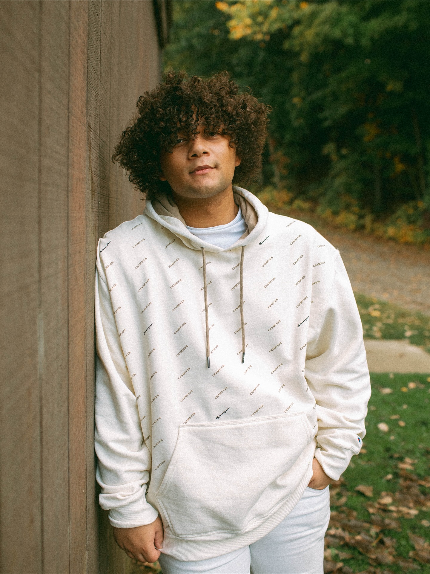 Sneak peek of Ely. He drove two hours back to the place where he grew up spending time with his family — and it couldn’t have been a better backdrop. From the easy, laid-back moments to the cinematic ones on the dock, this session felt like it came full circle.
Can’t wait to share more from his gallery.
#CinematicPortraits #GrandRapidsPhotographer #AuthenticPortraits #StorytellingPhotography