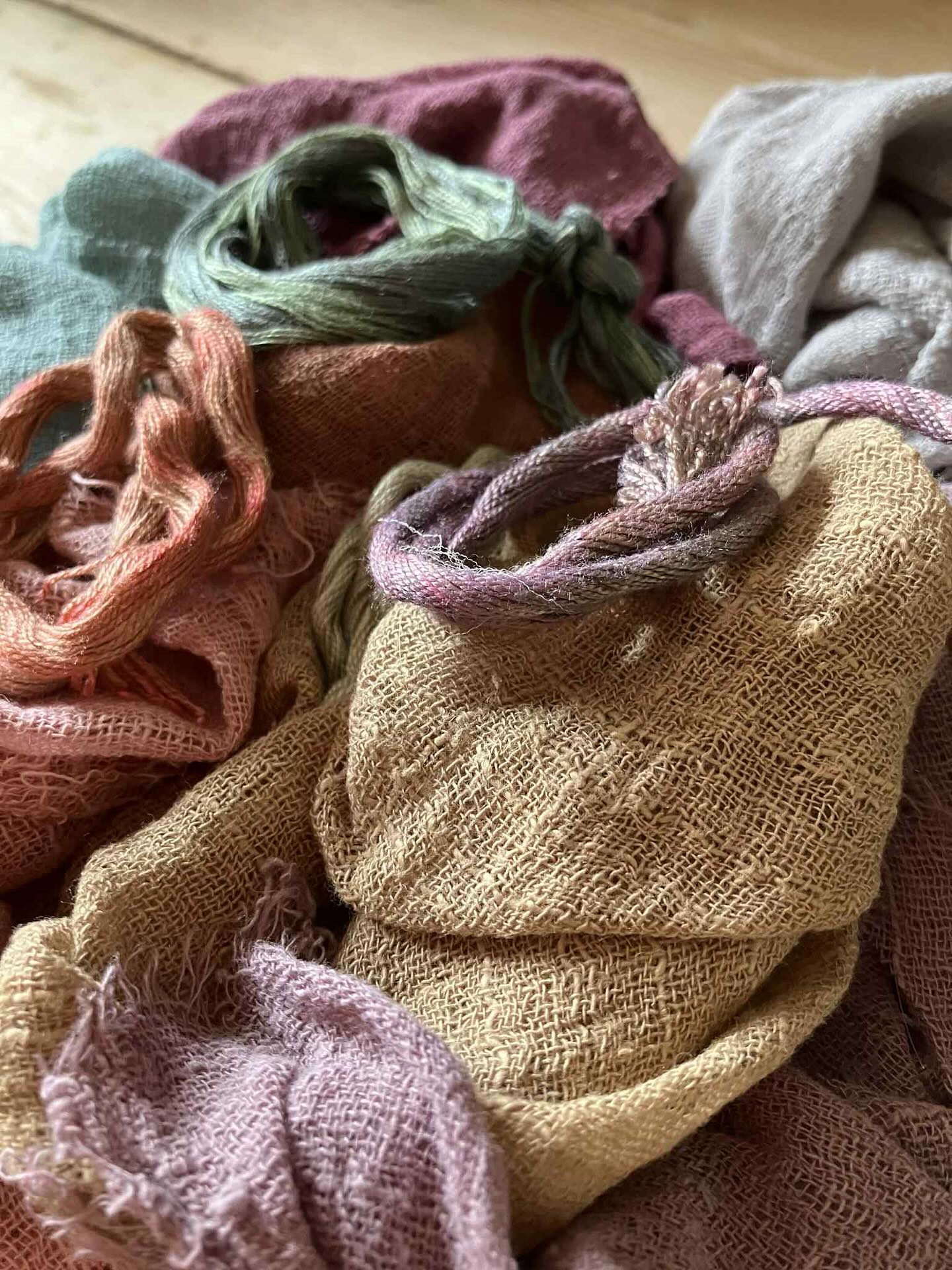 ✨ Website update ✨
So many of you have been patiently waiting for an update on the website and well… it’s happening!!
At 11am BST tomorrow, there will be a website update with lots of exciting goodies… if you’d like to see a sneak peep, please feel free to send me a message!!
There are new Guterman thread packs..
Faded glamour box
Restock of original products
Hand dyed scrim & threads
And more!!
There are limited numbers of each.
Thank you all for supporting me and my small business!!
Please get in contact if you have any enquiries
————————————
Website available at top of my page!
————————————
Instagram: @clare.bullock.maker
Facebook: Clare Bullock Feltmaker
Pinterest: Clare Bullock Feltmaker
————————————
#felting #wetfelting #merinowool #textiles #textile #textiledesign #clarebullockfeltmaker #art #sew4thesoulbook #sew #sewin #bedford #bedfordshire #sharnbrook #workshop #workshops #artist #wool #woolfelt #fabric #threads #slowstitching #stitching #handmade #creativity #creative #embroidery