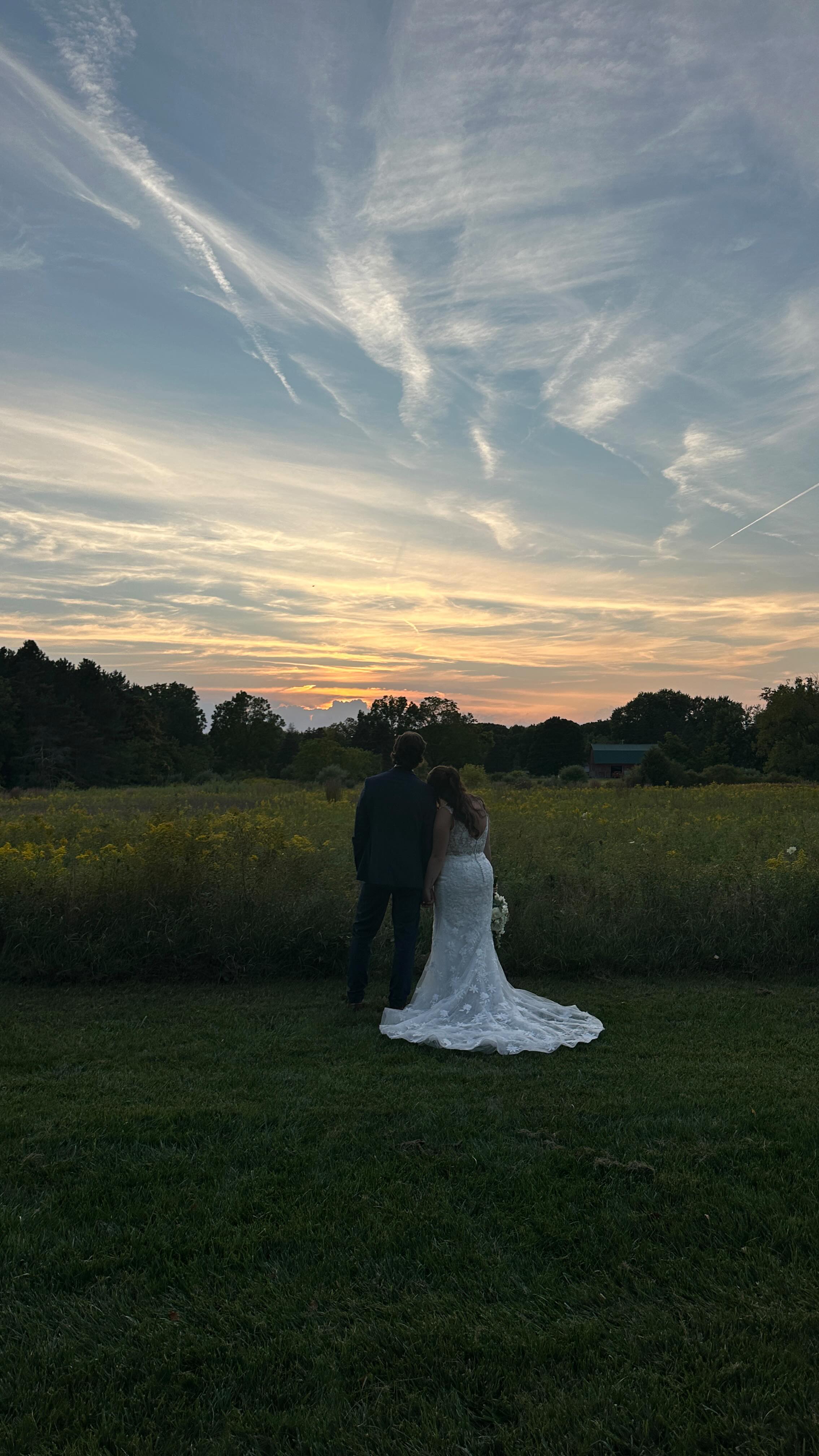 ✨Kelly and Trevor’s love radiated through the room, and the way their guests adored them was just as powerful. It was such a perfect day to be part of — one we wish we could relive over and over. ✨