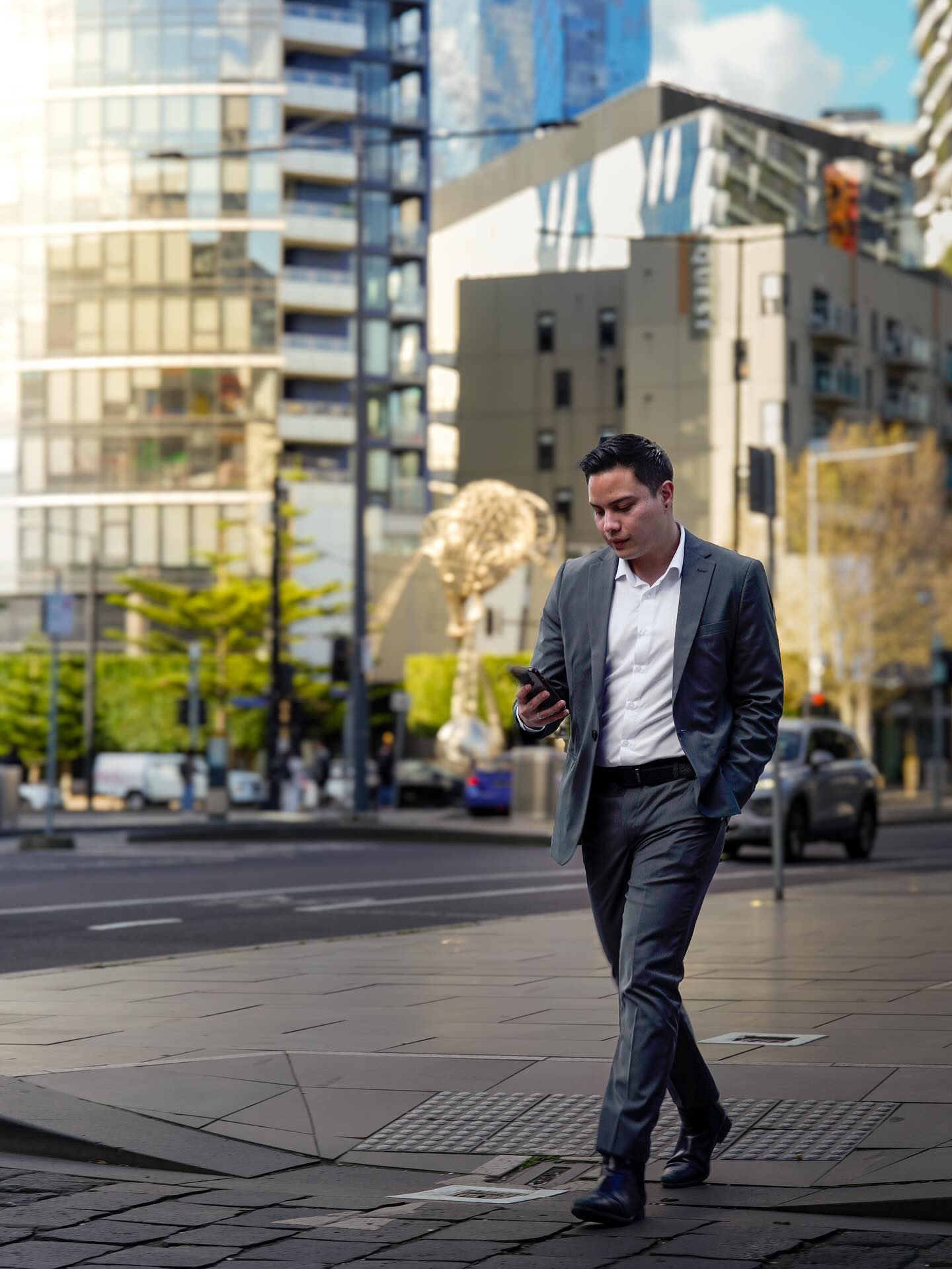 Before the coffee crowd. Before the traffic.
Docklands is quiet, except for those already making moves.
#m3studios #realestatephotography #streetphotography #docklandsmelbourne #melbournephotography #urbanphotography #citylife #morninghustle #streetvibes #streetdreamsmag #urbanexplorer #streetportrait #streetcollective #melbournelife #candidphotography #streetvision #urbanlifestyle #citystreets #ambitioninaction #workbeforetheworld