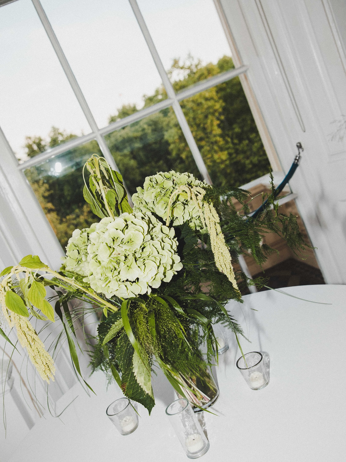 Last night I had the pleasure of celebrating with @christian_bense marking 10 years in London, 5 years of his studio, and incredible recognition on the 1stDibs 50 and House & Garden’s Top 100.
I’ve been fortunate to collaborate with Christian on a project and look forward to more in the future. His achievements are truly inspiring, as a fellow South African, I know how hard it is to start from scratch in a new country, and seeing the community he has built around him is a testament to his talent and dedication.
Here’s to many more milestones ahead 🥂
Also a special thanks to whoever was shaking up the spicy margaritas.
📸 @cluny.studio