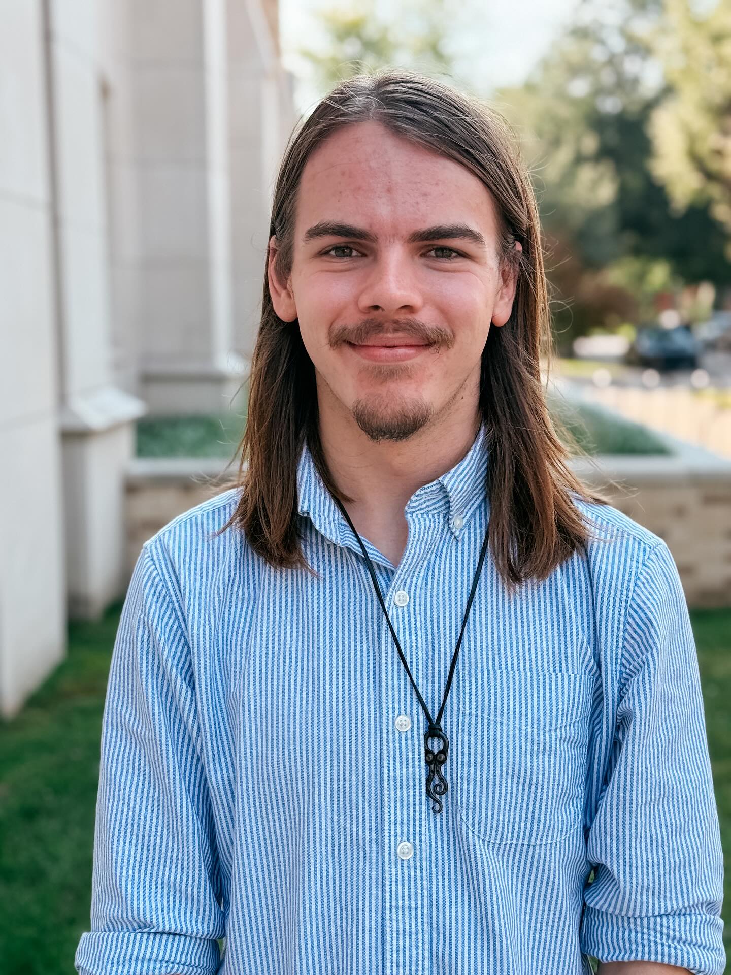 Meet more of our student leaders! Isaac & Alayna 🎉
Isaac Nyberg (he/him) is majoring in Philosophy and Corporate Communications and Public Affairs with minors in Political Science, Law, and Public Policy and International Affairs! He loves music, philosophy, roller skating, and his plants!
Alayna Welch (she/her) is a junior from Maryland majoring in Psychology and minoring in Anthropology with interest in Neuropsychology or Psychology Law. She loves going on walks on the katy, trying new restaurants, and traveling.