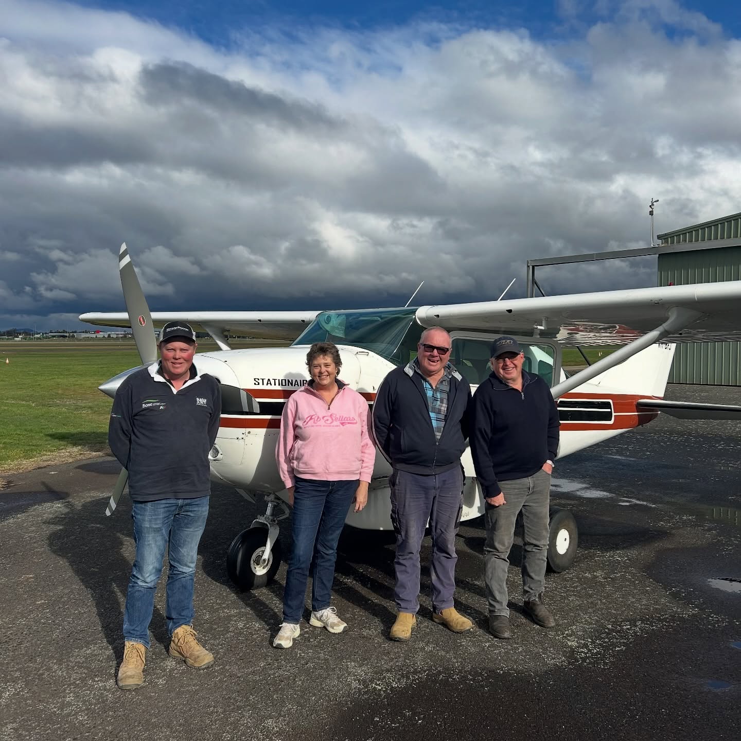 Frank and Gayle Wrigley enjoyed their joy flight over Clunes, that they purchased at our Goods and Services Auction.
Thank you to Greg and Julie Slade for donating this unique and wonderful item!! If you are making use of your items purchased in the auction, let us know!! 🖤🤍