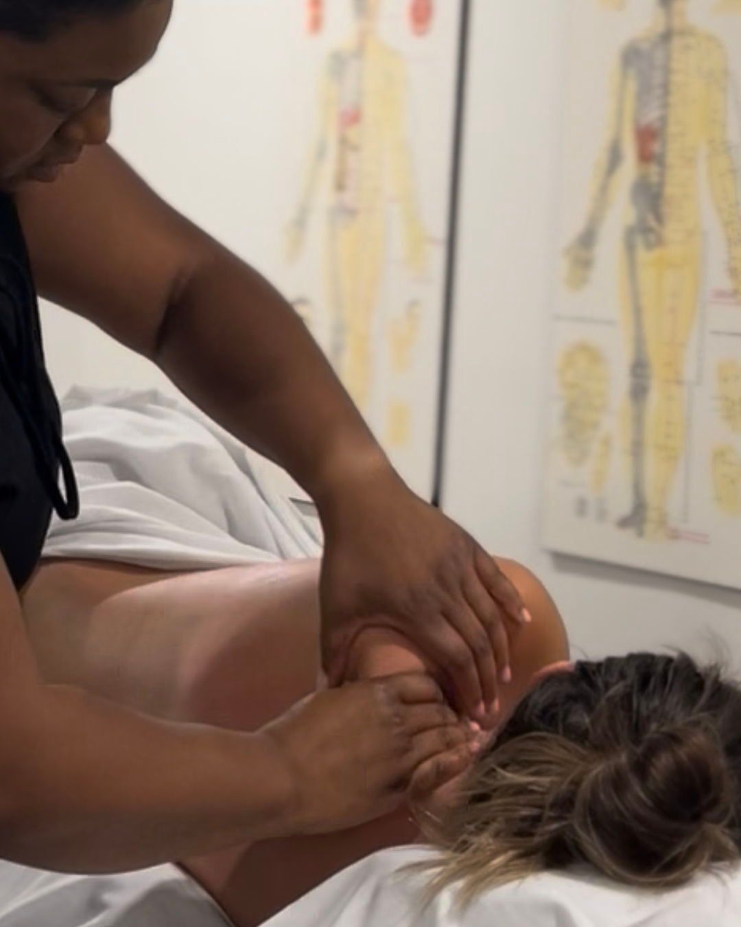 It’s been a little while since I popped into your feed 💜 but I’ve been here, supporting clients every week in both Burlington + Mississauga.
If you’re new here — welcome! I’m Erynne, your RMT. My focus is in prenatal + postnatal massage, but I also work with people at every stage of life who just want to feel like themselves again.
✨ Tell me — if you’ve visited me before, what’s your fave part of your massage treatment?