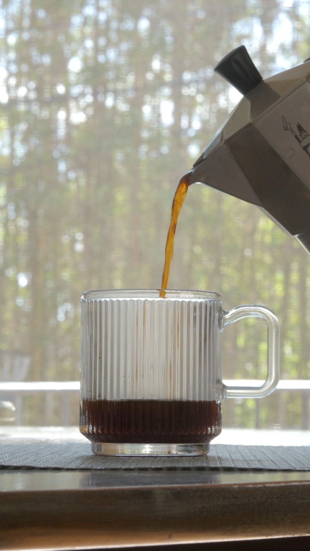 How to make a Moka Pot Cappuccino:
Alex Hakim, MD is a board certified Sleep Medicine Physician sharing his best kept coffee secret. Thanks to sleep treatments, coffee has become a guilty pleasure instead of a necessity.
#sleepmedicine #sleepapnea #insomnia #daytimefatigue #fatigue