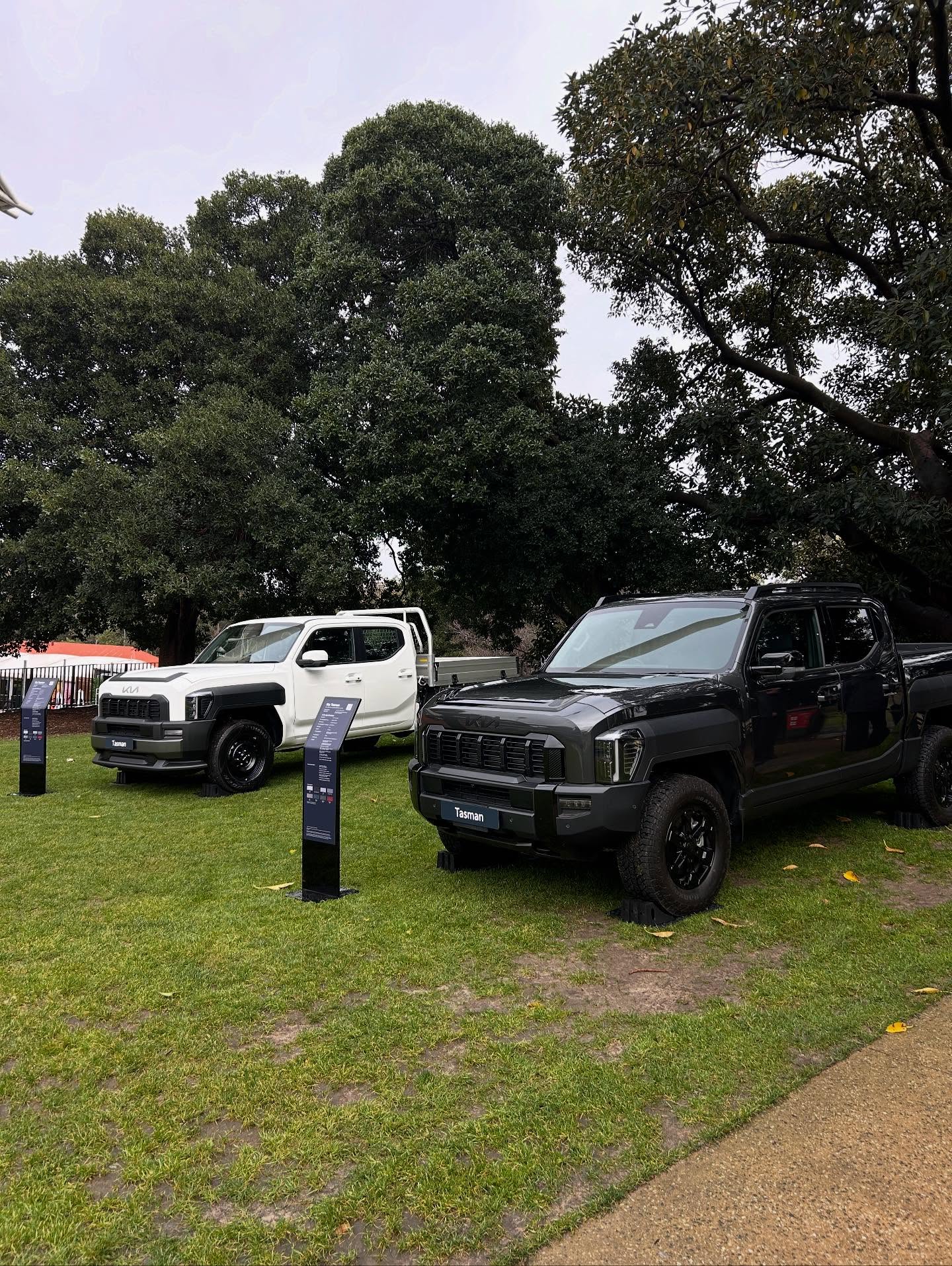Detail for these Kia Tasmans at the SANFL grand final 2025 đđ