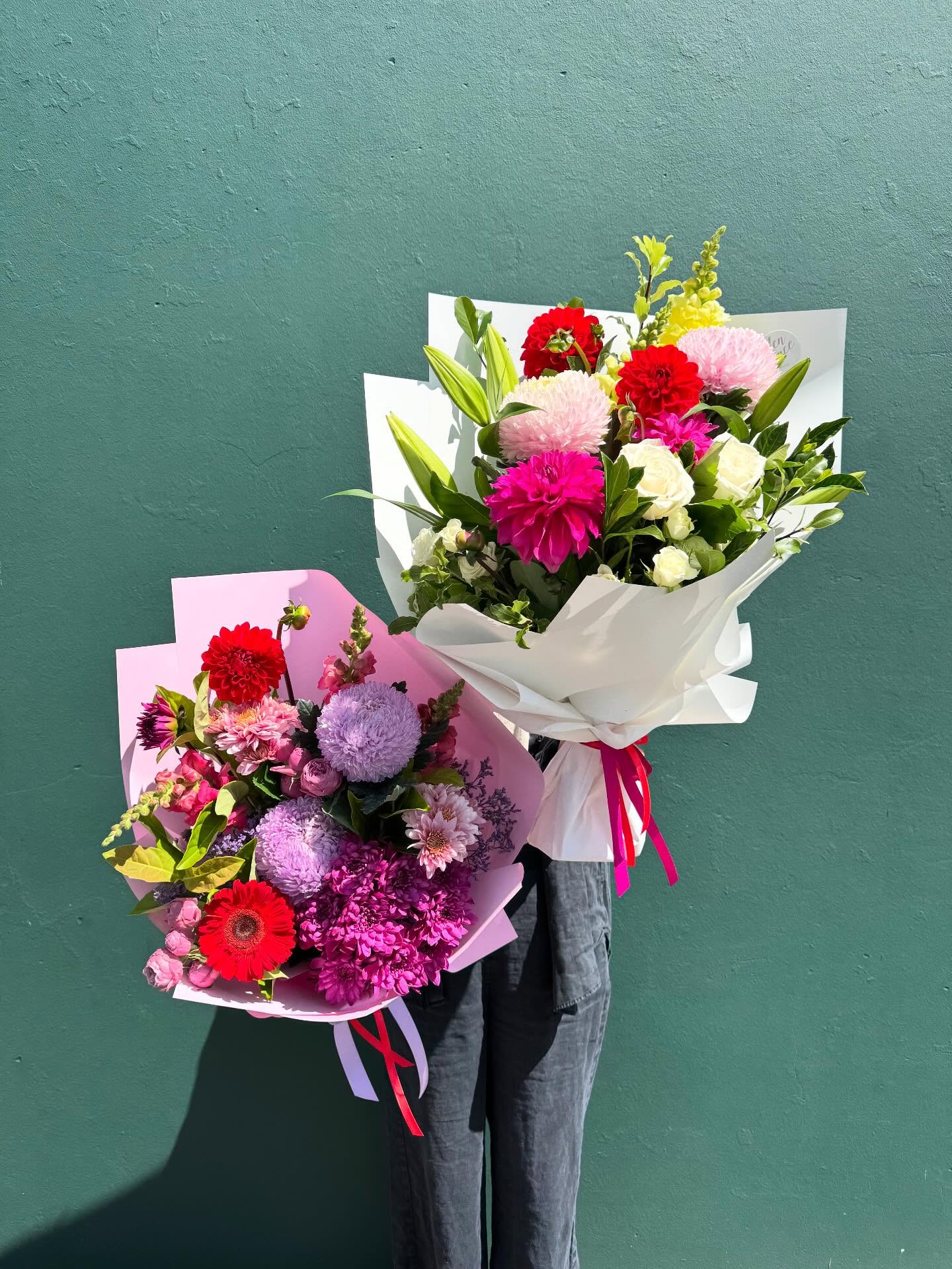 We’re serving large lovely vibes today - and every day.
Order before 2pm for same-day delivery. Call us or shop online 💐