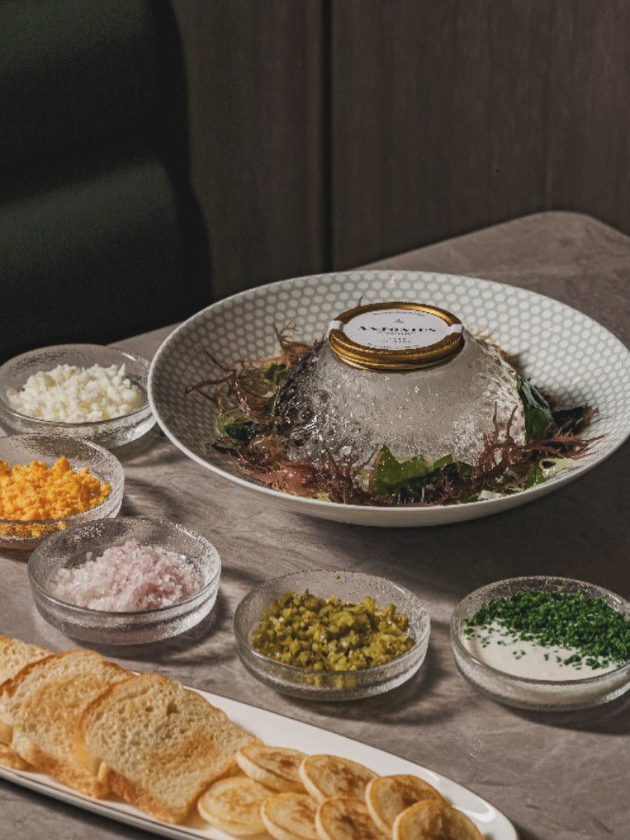 Elevate your dining experience at 54° Steakhouse with glistening caviar as the exquisite start to your meal.
With a choice of Siberian Sturgeon Caviar ($98++) or Russian Sturgeon Caviar ($138++), it comes served with classic condiments such as house-made brioche, blinis, grated egg, shallot, sour cream and chives.
Book your table now via link in bio.
54 Amoy Street, Singapore 069880
#54steakhouse #amoystreet #foodconceptsgroup #caviarlover #steakdinner #steaklovers #steaknight