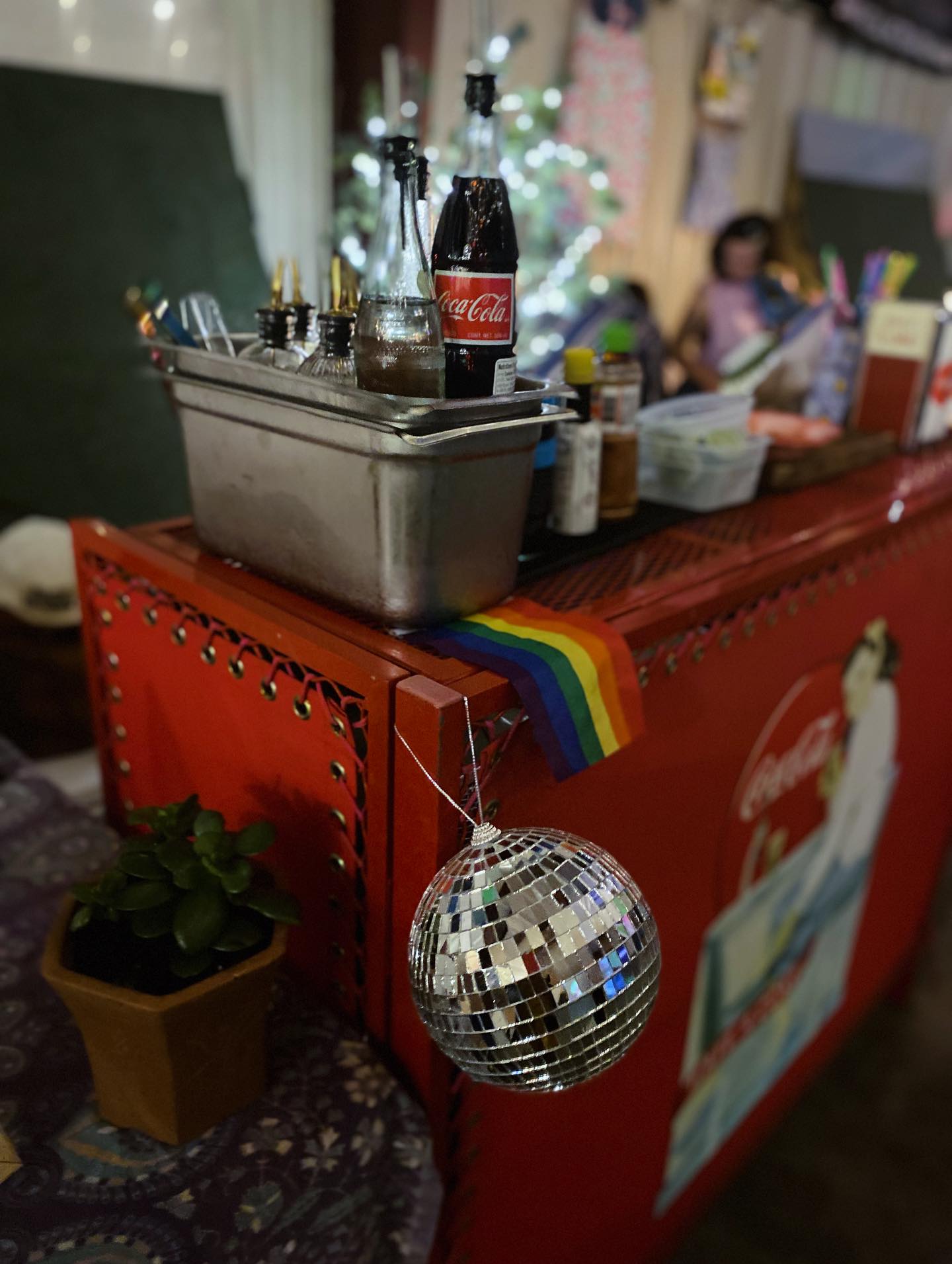 First time setting up indoors @zrcskate 🪩🌈✨ Had such a freaking blast 🌙 Thank you @alvin.carlisle for getting us all together 🤡 Thank you for @cropandtrade.coop for introducing us!! 🌕 @fullmoonfarmnc y’all are so awesome and I love what you do for our community ♥️
Hype for more events! Feel free to email me at info@sobersojourn.org or DM me here on Instagram if you have an event you want some refreshing n/a drinks that support a good cause! 🧿🌈🍹
We are a 501c3 non-profit organization. Our drinks raise money for alcohol-free advertises and community events such as zip lining with @hawksnest.adventures and river tubing with @rivergirlfishingco. We have a hike & meditative yoga coming up led by @lovelylilrae October 19th! Stay tuned for more adventures! 🌏