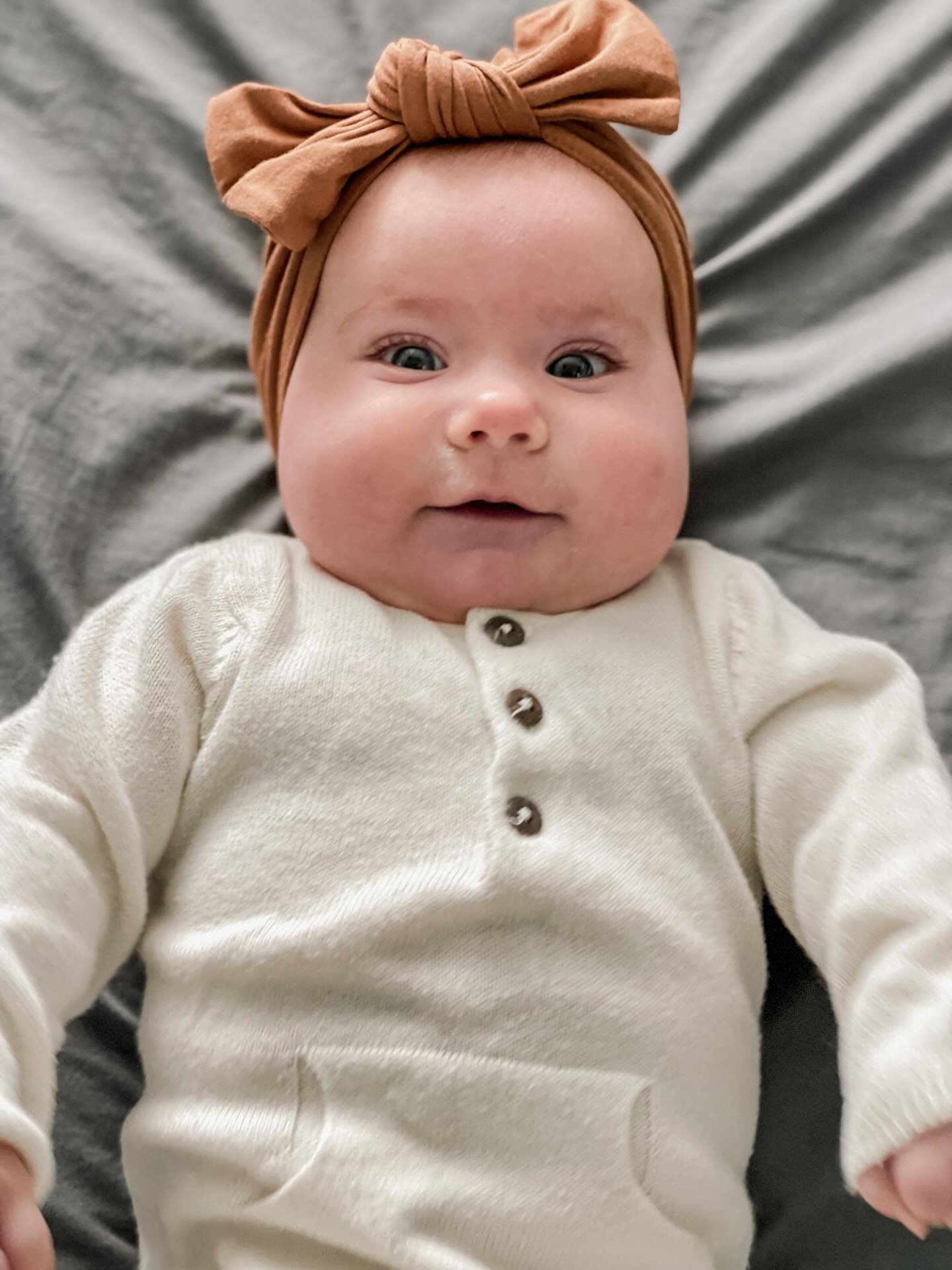 I realized I never shared Bexley’s 4 month update and I’m behind! But this girl is growing fast! She has found her voice and coos and babbles constantly. She absolutely adores Oakley and no one can make her laugh as hard as Oakley does. She’s rolling all over the place and I’m pretty sure she’s rolling to be next to her big sister. ❤️
•
•
•
•
•
#4months #girlmom #sisters