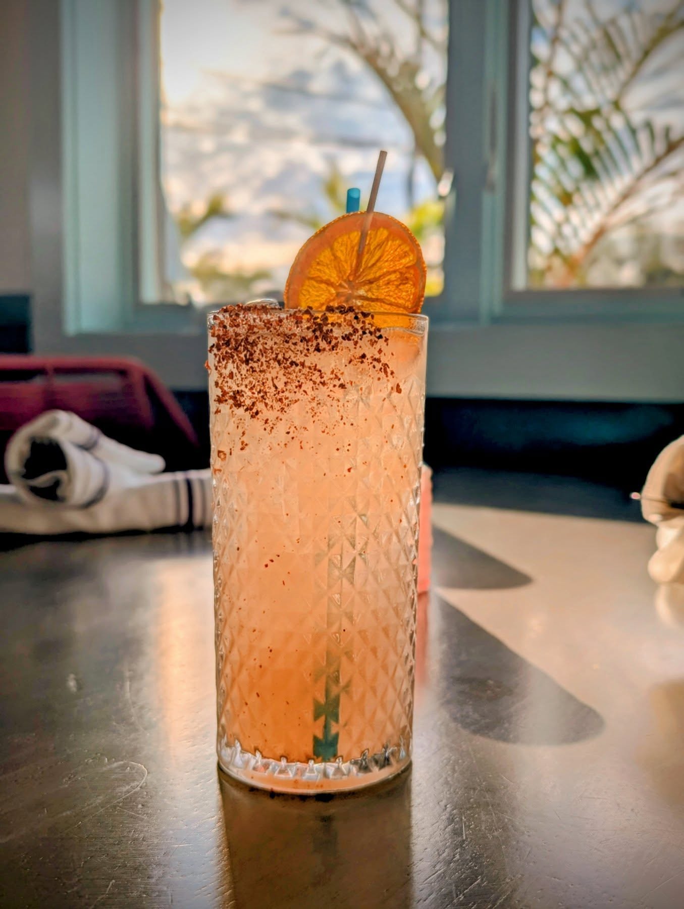 Where are the Mezcal lovers at? Our Oaxacan Dove is the perfect balance of smokey, spicy, and tangy - made with @mezcalum mezcal, grapefruit juice, lime juice, and a touch of grand Marnier - complete with a Taijin rim.
.
Come on in for this delicious cocktail - we are serving lunch from 12-3 pm and dinner 5-9 pm!
.
#littlefish #littlefishnofo #littlefishrestaurant #nofo #northforker #northfork #northforklongisland #northforkeats #nofoeats #longisland #longislandeats #longislandrestaurants #seafoodrestaurant #localseafood #sustainableseafood #eatlocal #coastalcuisine #longislandnewyork